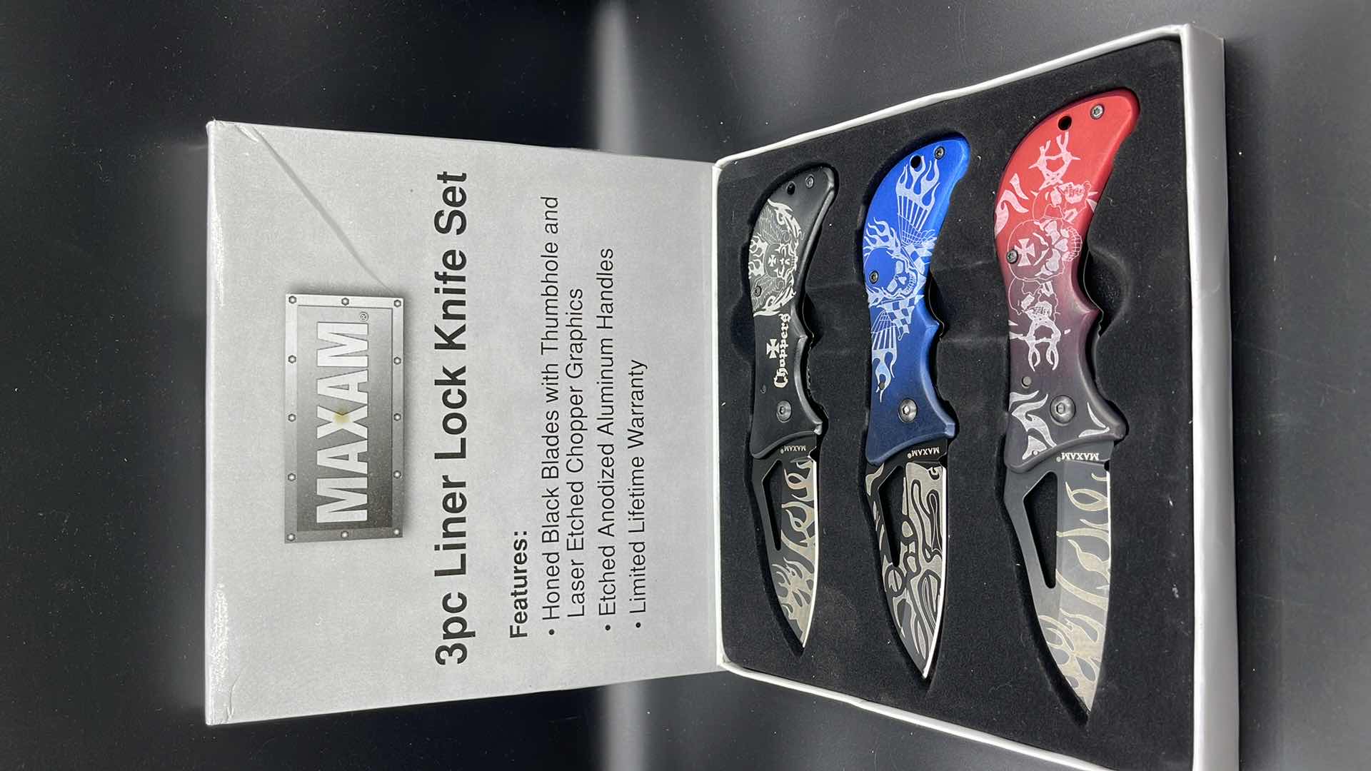 Photo 1 of MAXAM 3 PC LINER LOCK KNIFE SET 6”