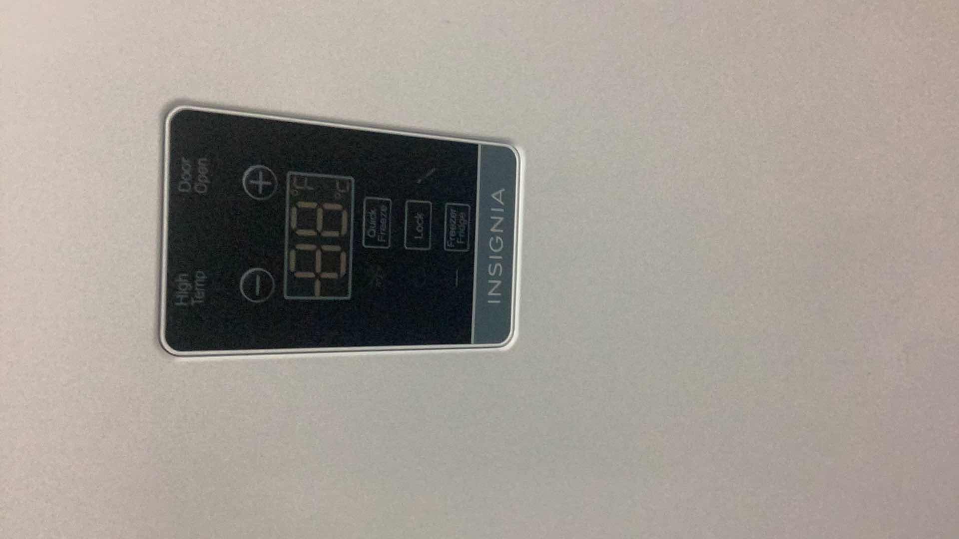 Photo 1 of INSIGNIA UPRIGHT FREEZER MODEL NS-UZ14WH0