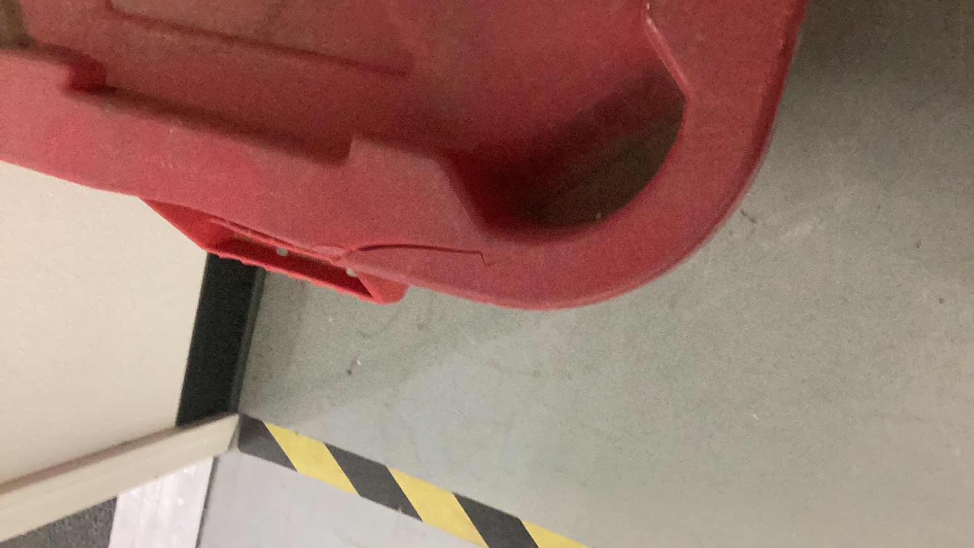 Photo 1 of BIO WASTE CONTAINER WITH LID