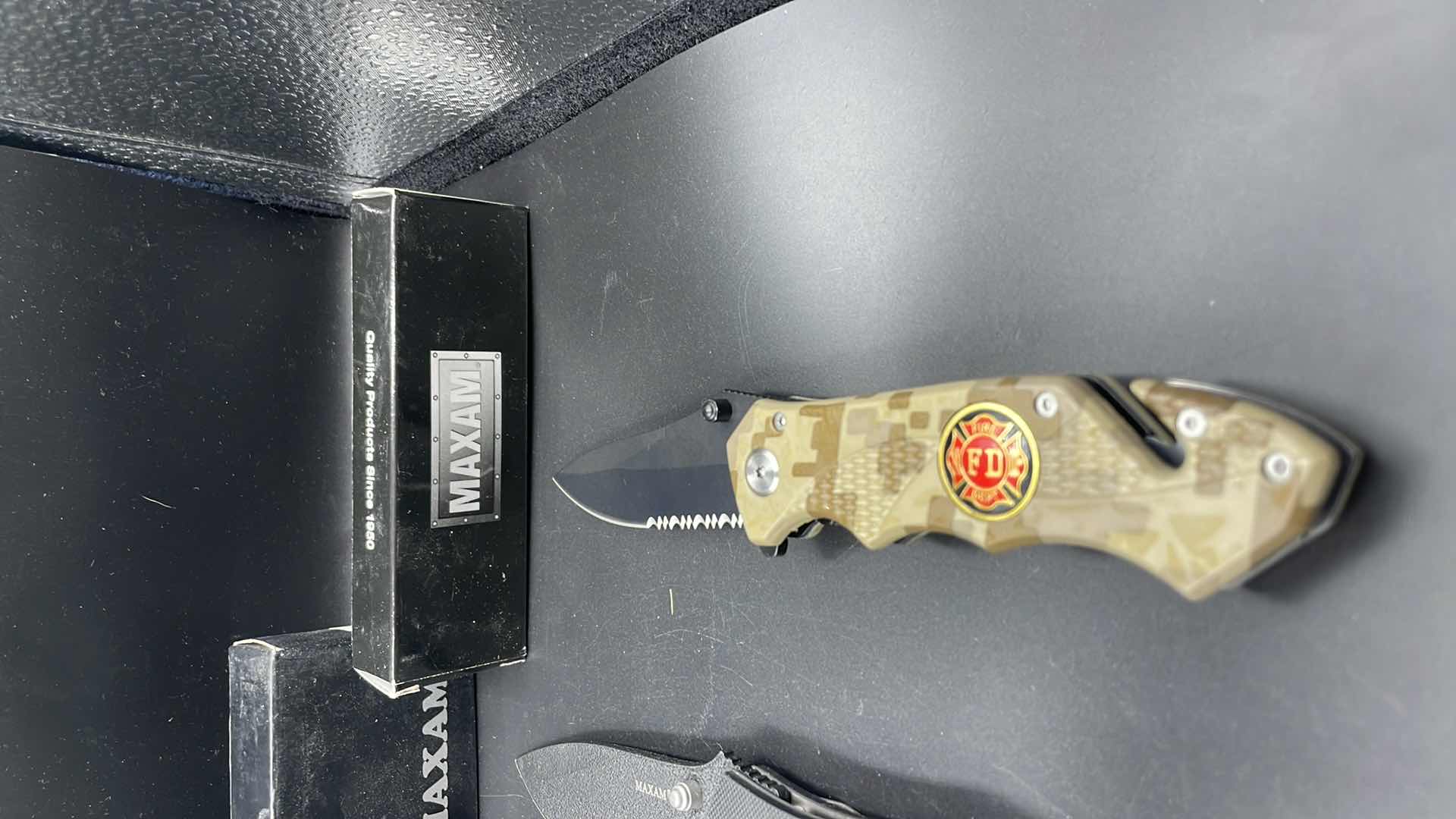 Photo 1 of 3 PC MAXAM FOLDABLE KNIFE SET