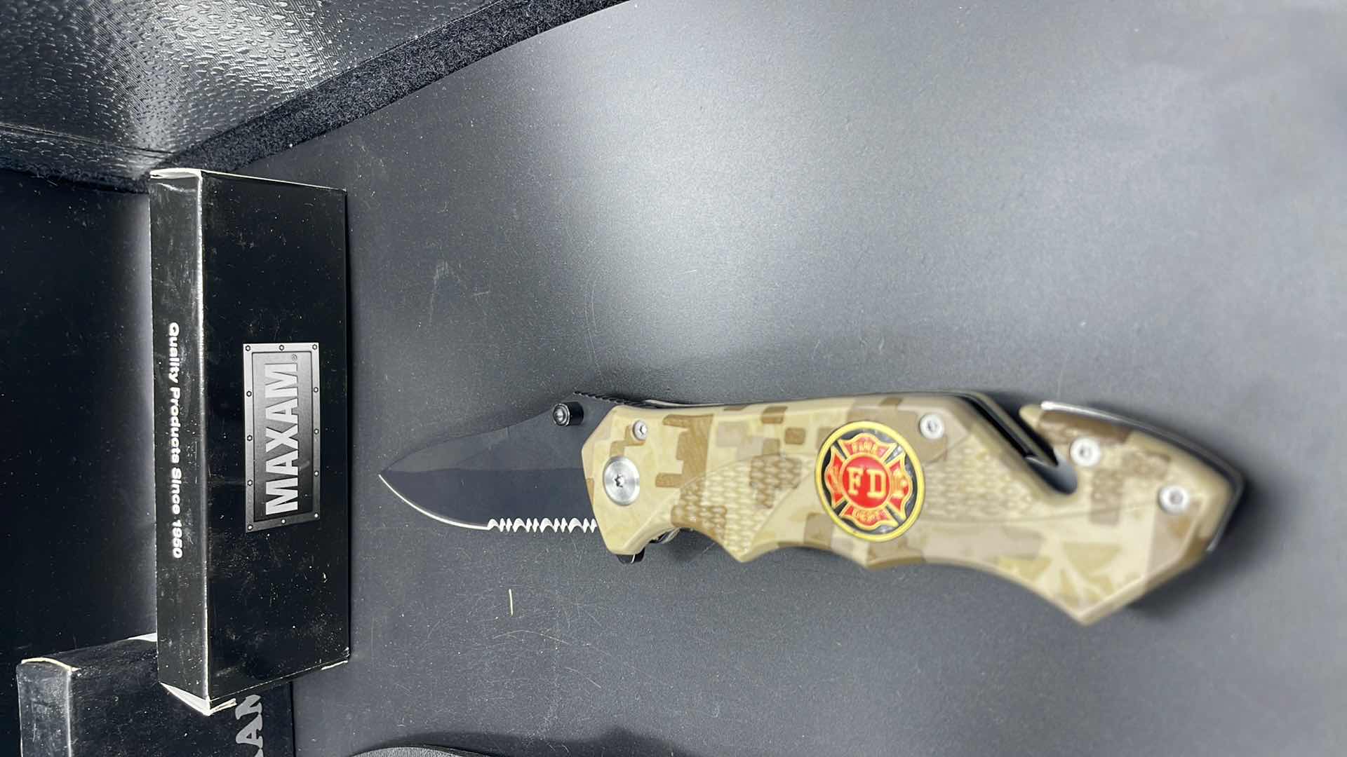 Photo 2 of 3 PC MAXAM FOLDABLE KNIFE SET