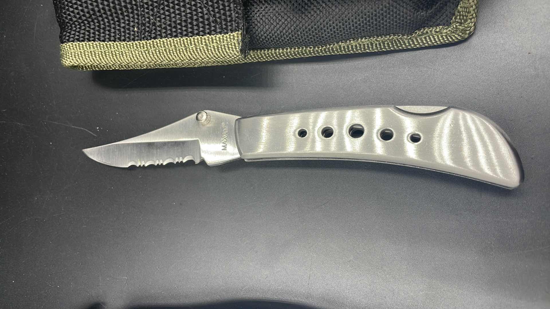 Photo 1 of 3 PC HUNTING KNIFE SET