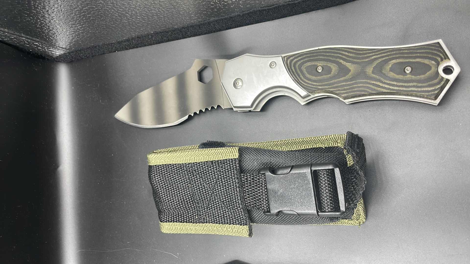 Photo 1 of 3 PC HUNTING KNIFE SET