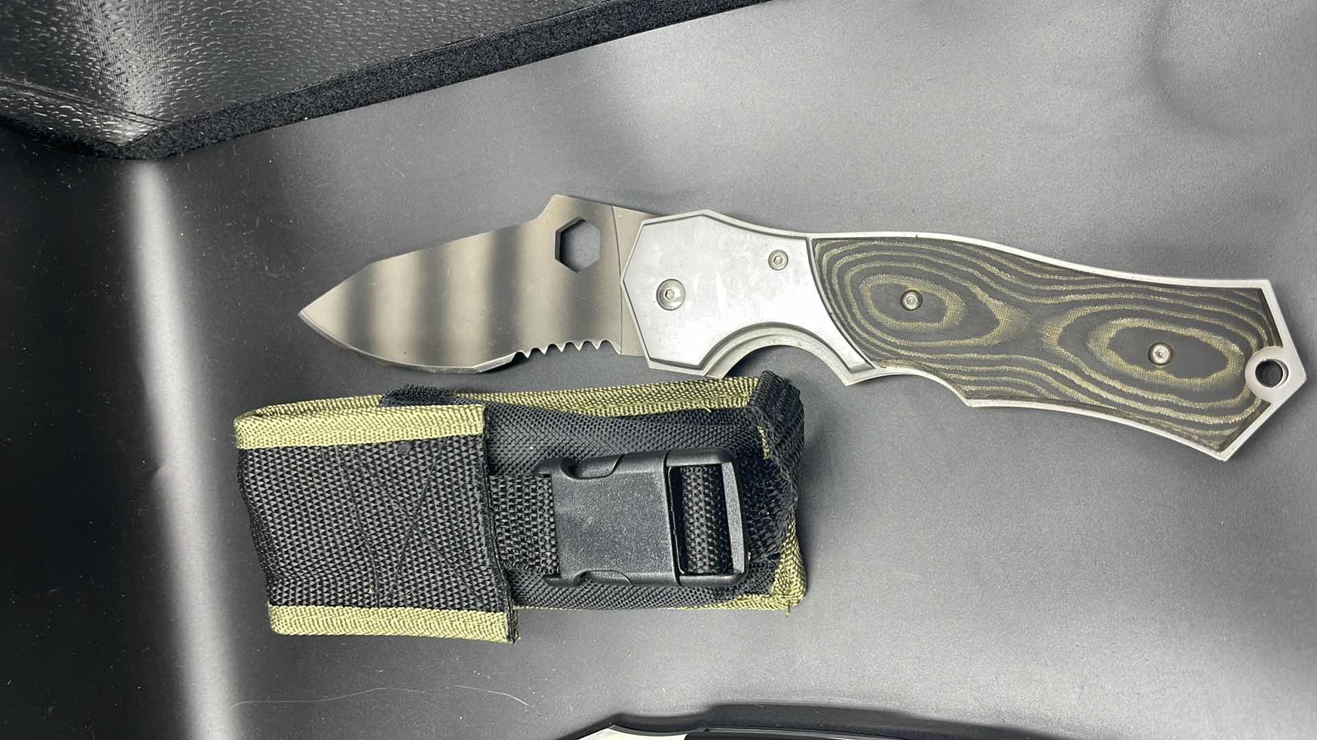 Photo 1 of 2 PC HUNTING KNIFE SET