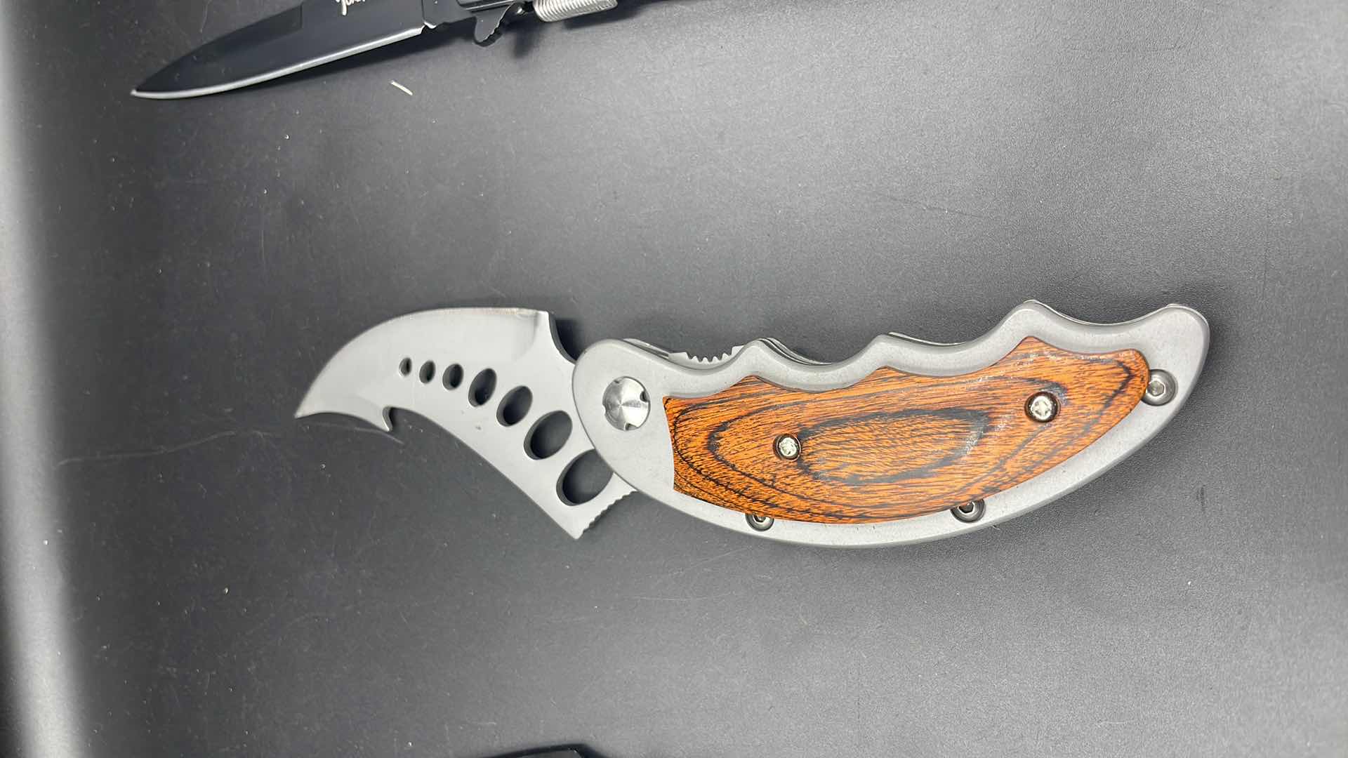 Photo 3 of 3 PC HUNTING KNIFE SET