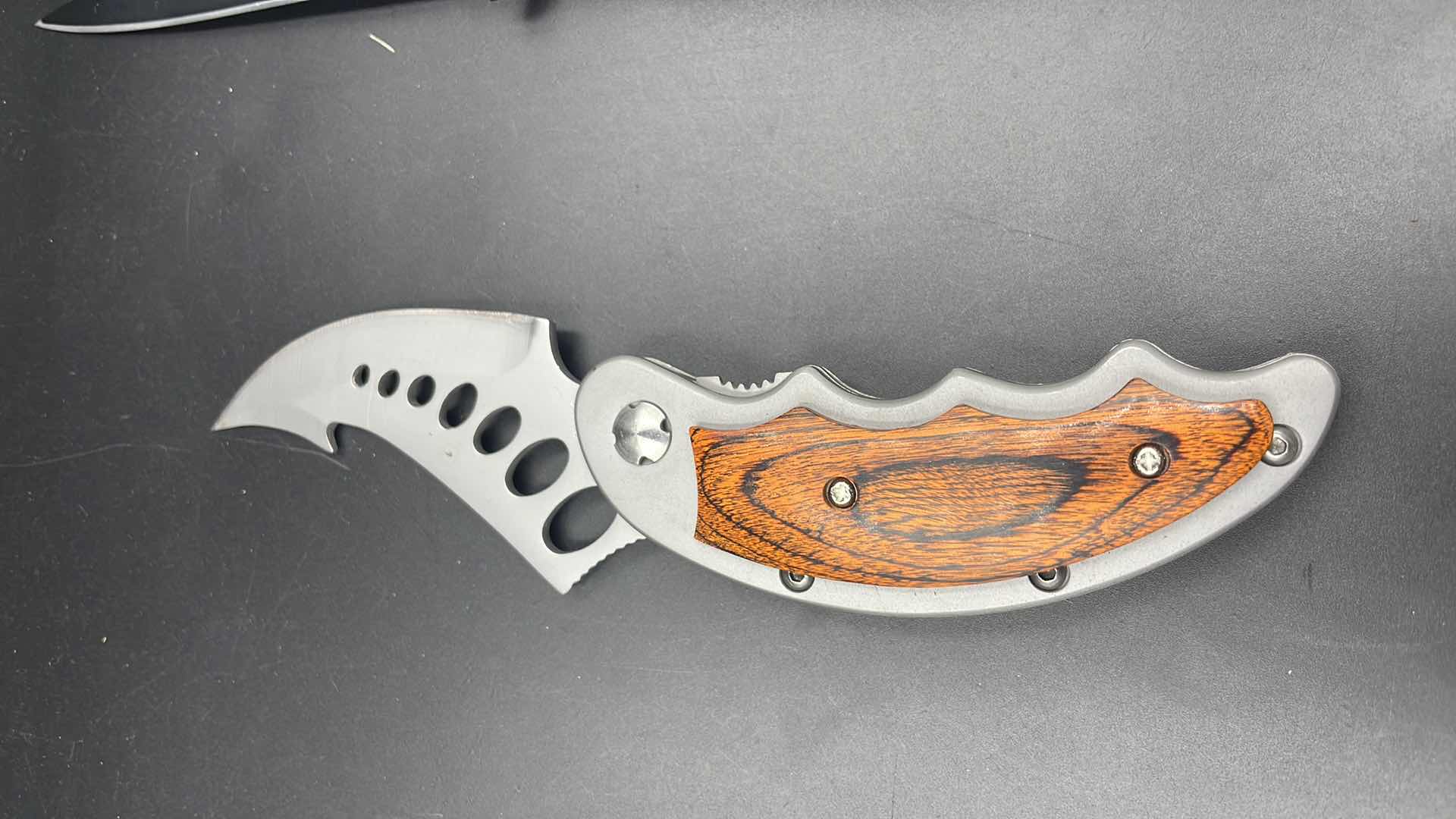 Photo 1 of 3 PC HUNTING KNIFE SET