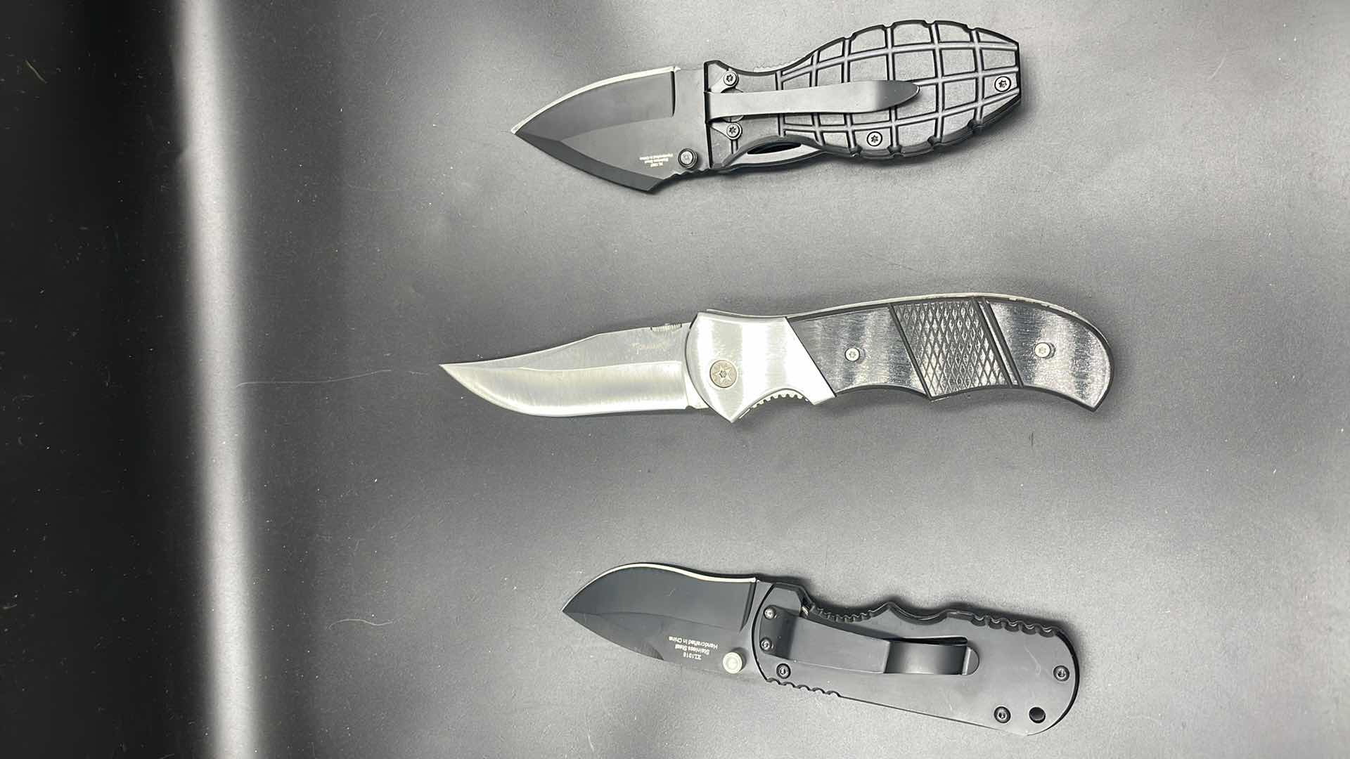 Photo 1 of 3 PC HUNTING KNIFE SET