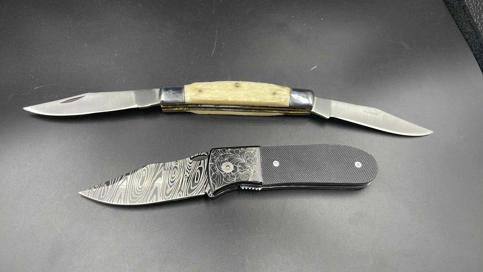 Photo 1 of 2 PC HUNTING KNIFE SET