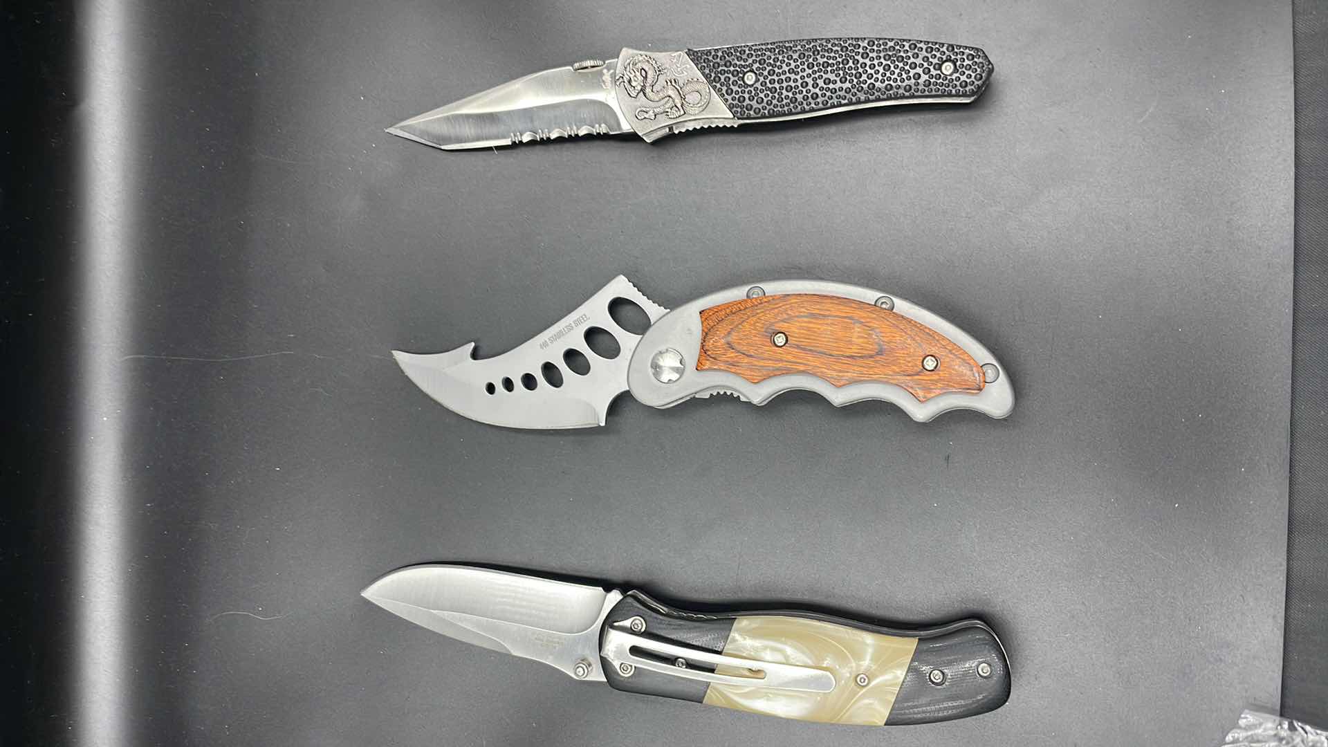 Photo 1 of 3 PC HUNTING KNIFE SET