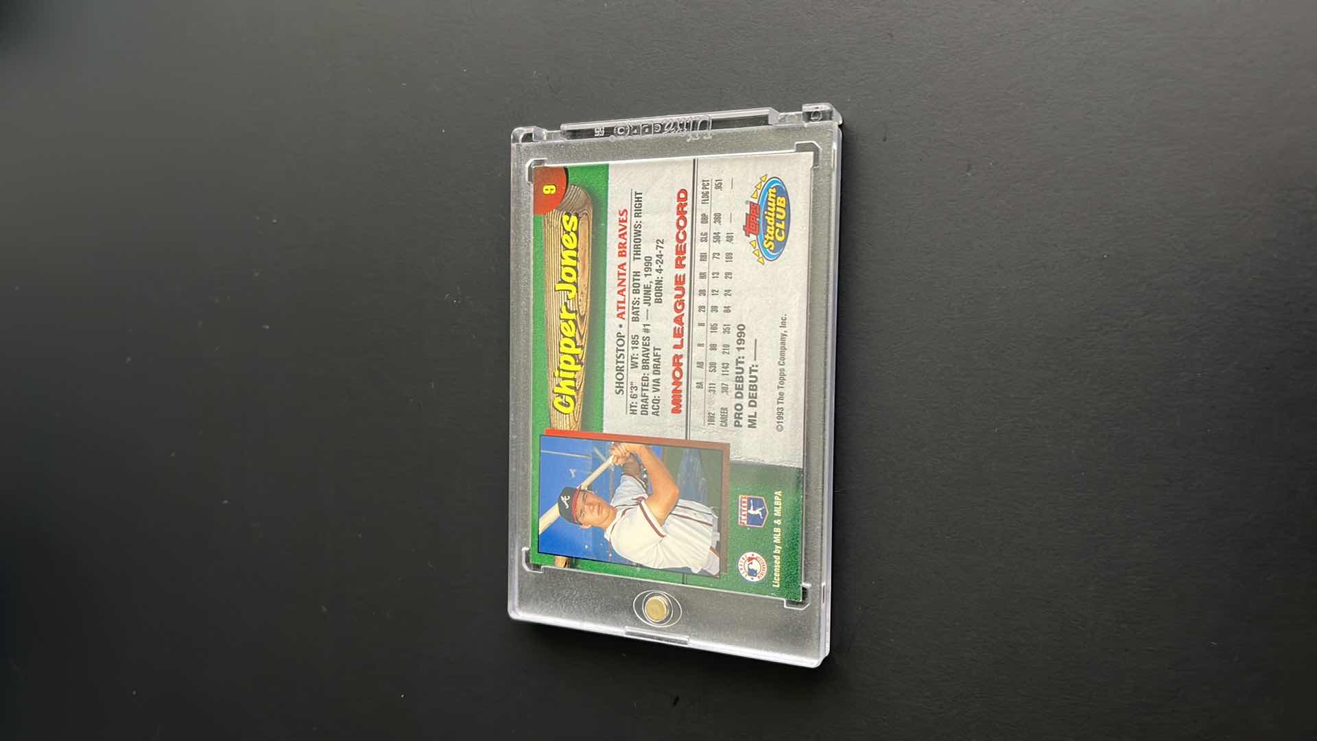 Photo 1 of 1993 CHIPPER JONES TOPPS STADIUM CLUB AUTOGRAPH CARD 8