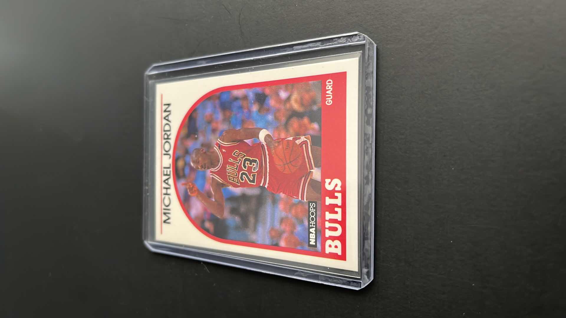 Photo 1 of 1989 MICHAEL JORDAN NBAHOOPS CARD 200