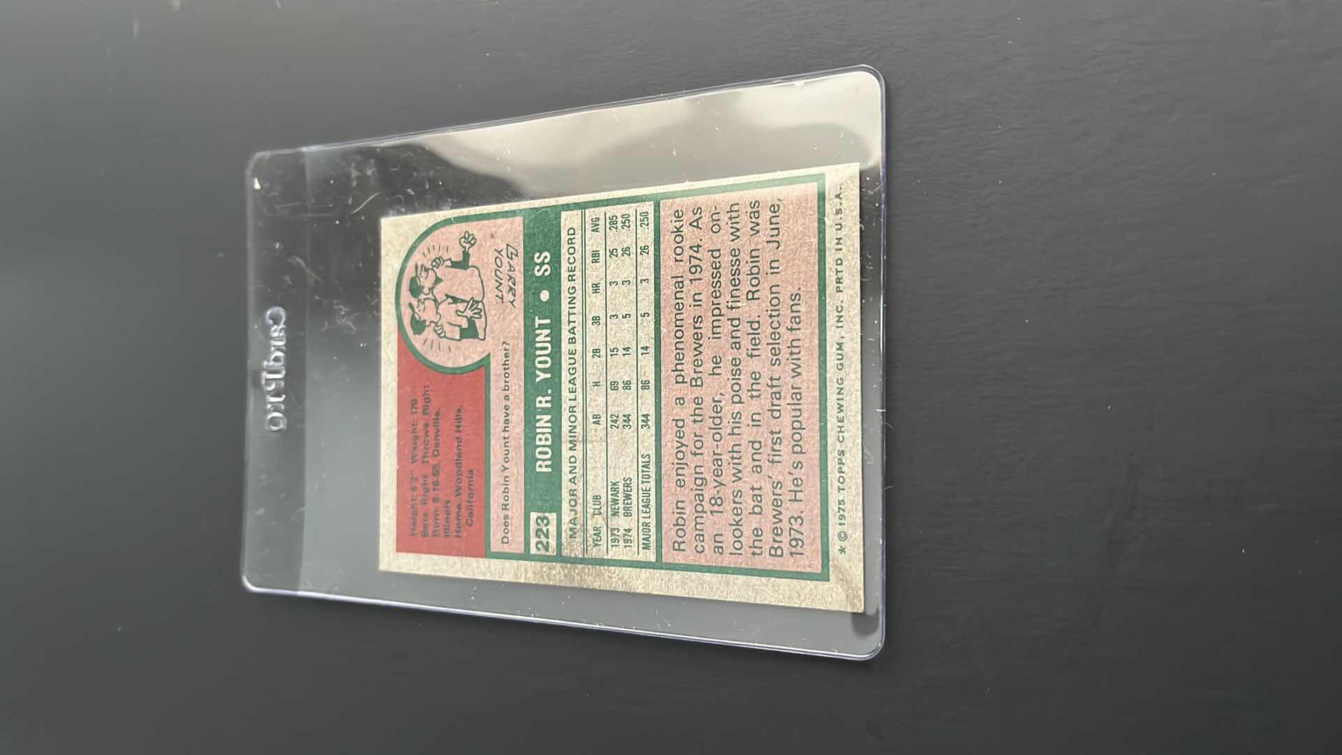 Photo 1 of 1975 ROBIN YOUNT TOPPS ROOKIE CARD 275