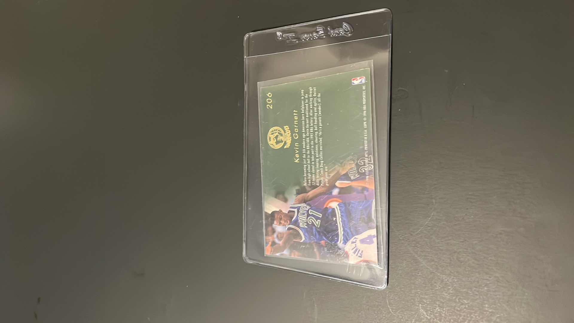 Photo 1 of 1995 KEVIN GARNETT FLEER ROOKIE CARD 206