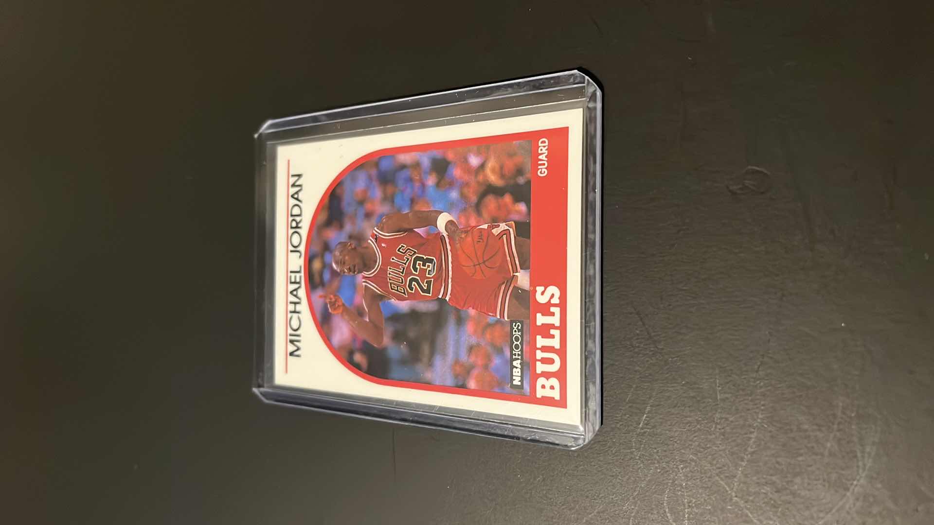 Photo 1 of 1989 MICHAEL JORDAN NBA HOOPS CARD 200