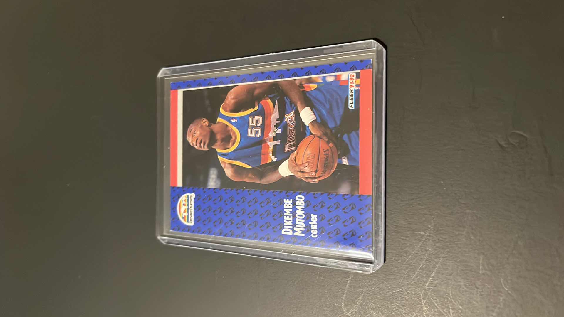 Photo 3 of 1991 DIKEMBE MUTOMBO FLEER ROOKIE CARD 277