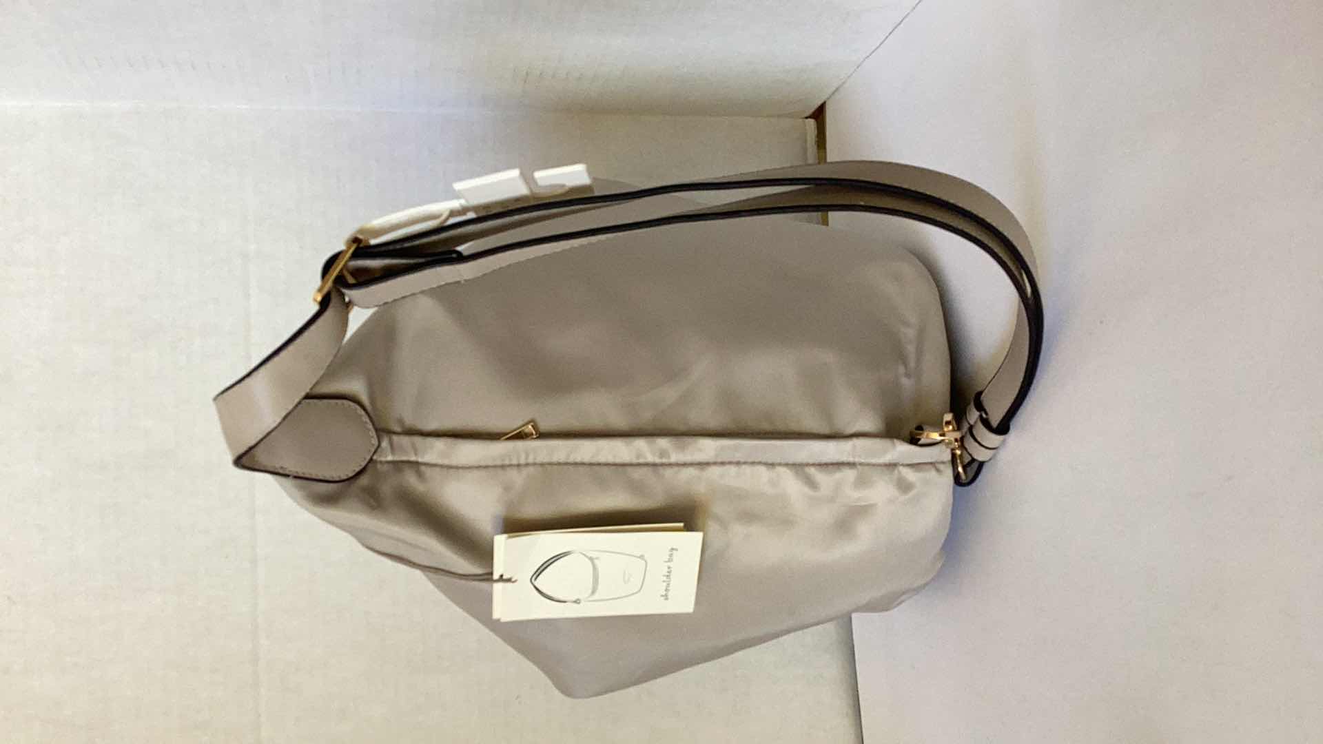 Photo 1 of 2 NEW WOMEN PURSES