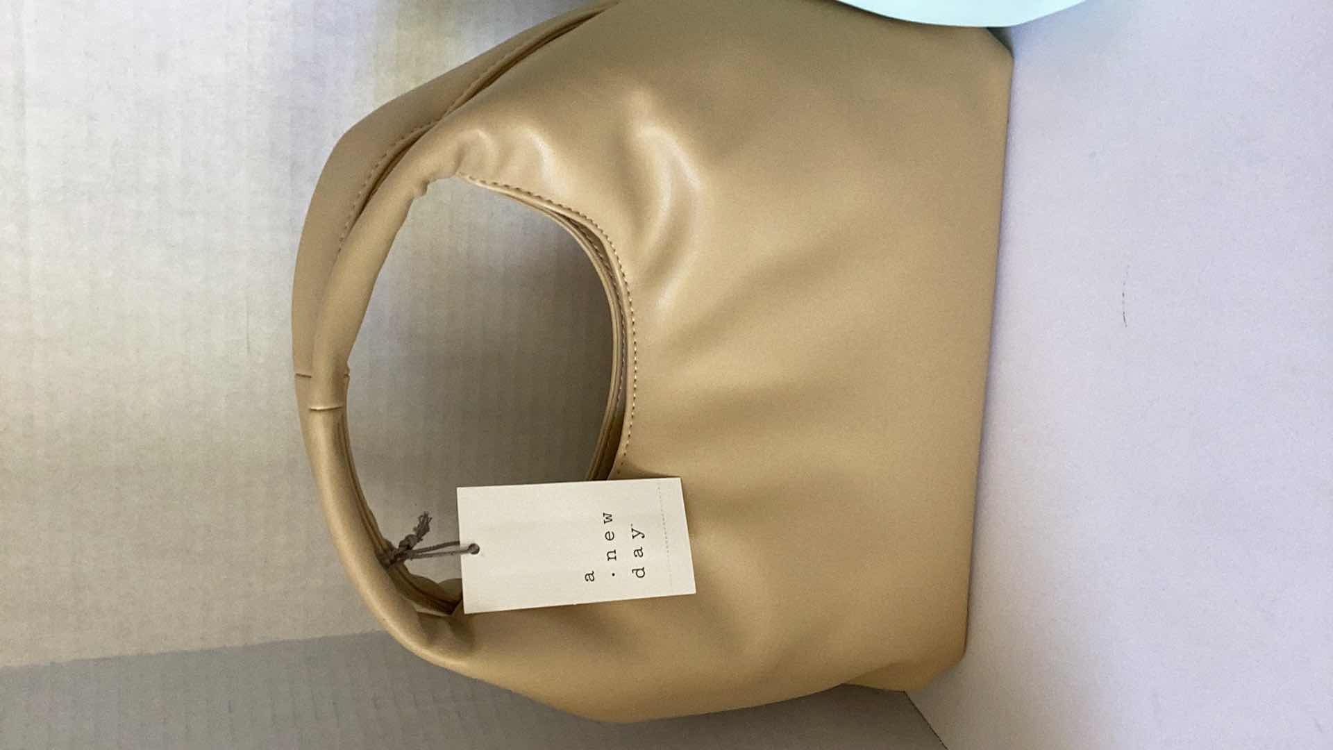 Photo 1 of 2 NEW WOMEN PURSES