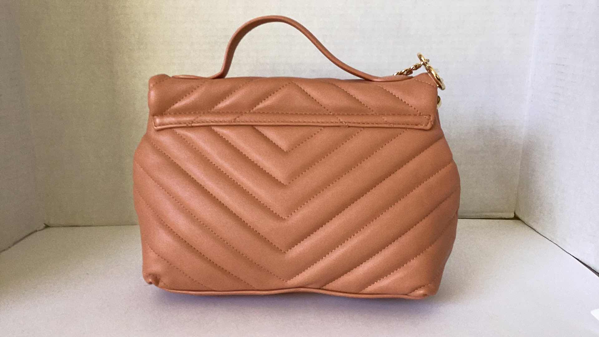 Photo 1 of NEW WOMEN PURSE