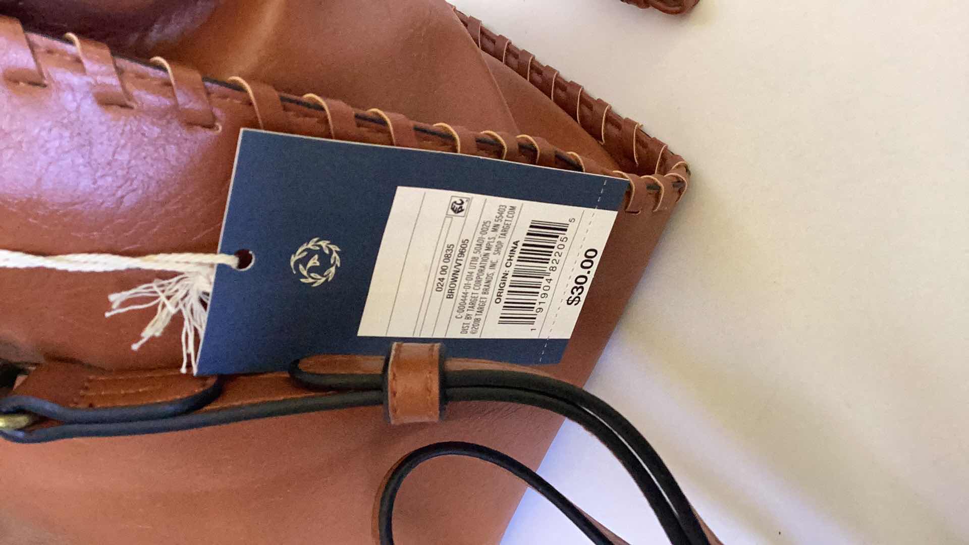 Photo 1 of NEW WOMEN PURSE