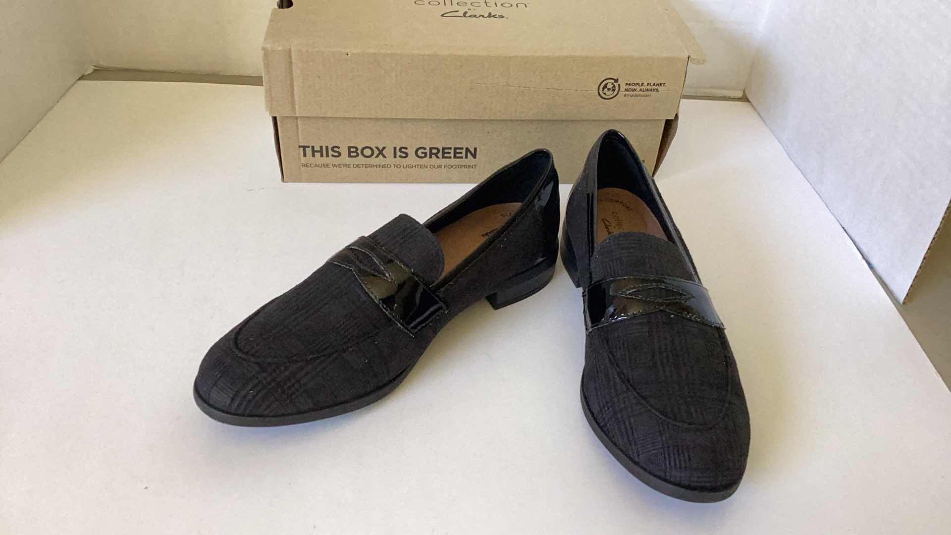 Photo 1 of CLARKS MEN SHOES SIZE 9