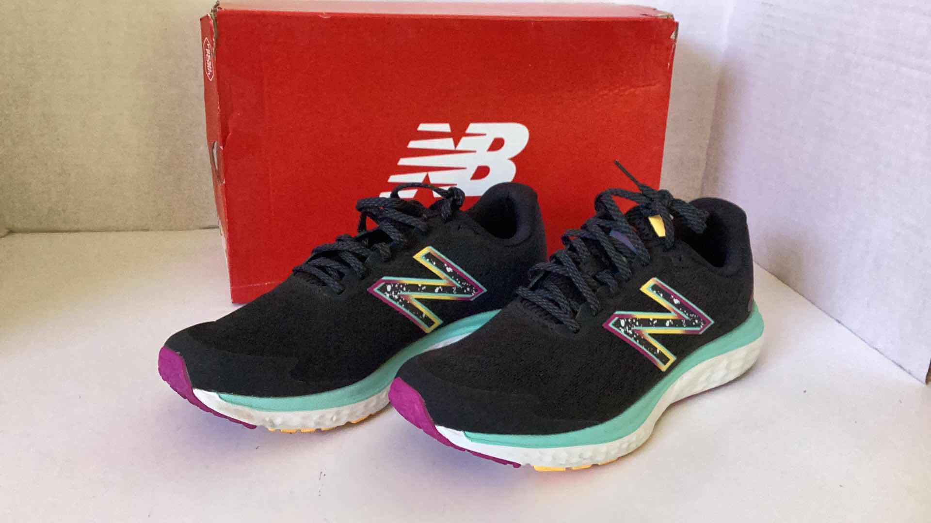 Photo 1 of NEW BALANCE WOMEN SHOES SIZE 8