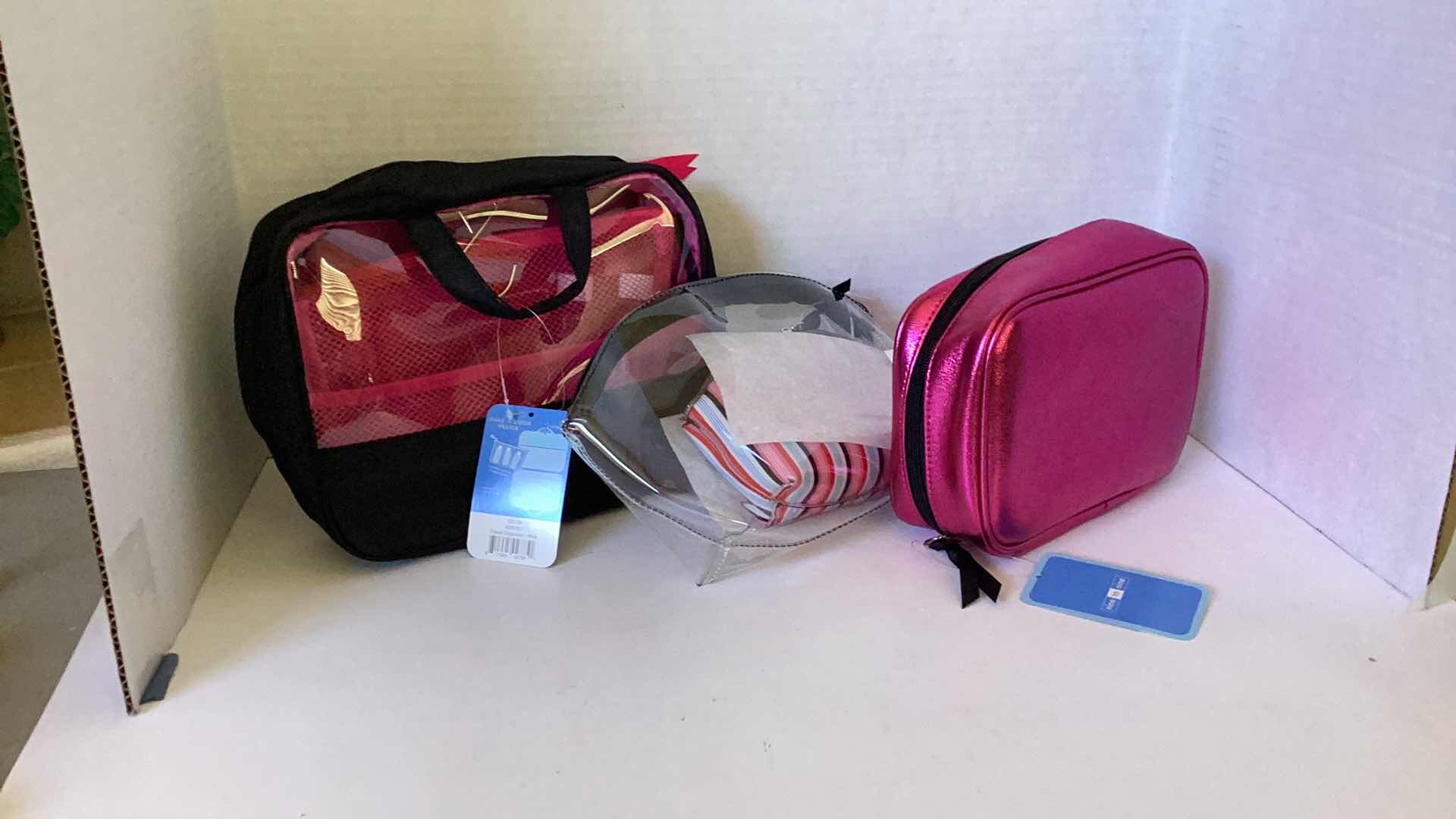 Photo 1 of 3 PCS MAKE-UP BAGS