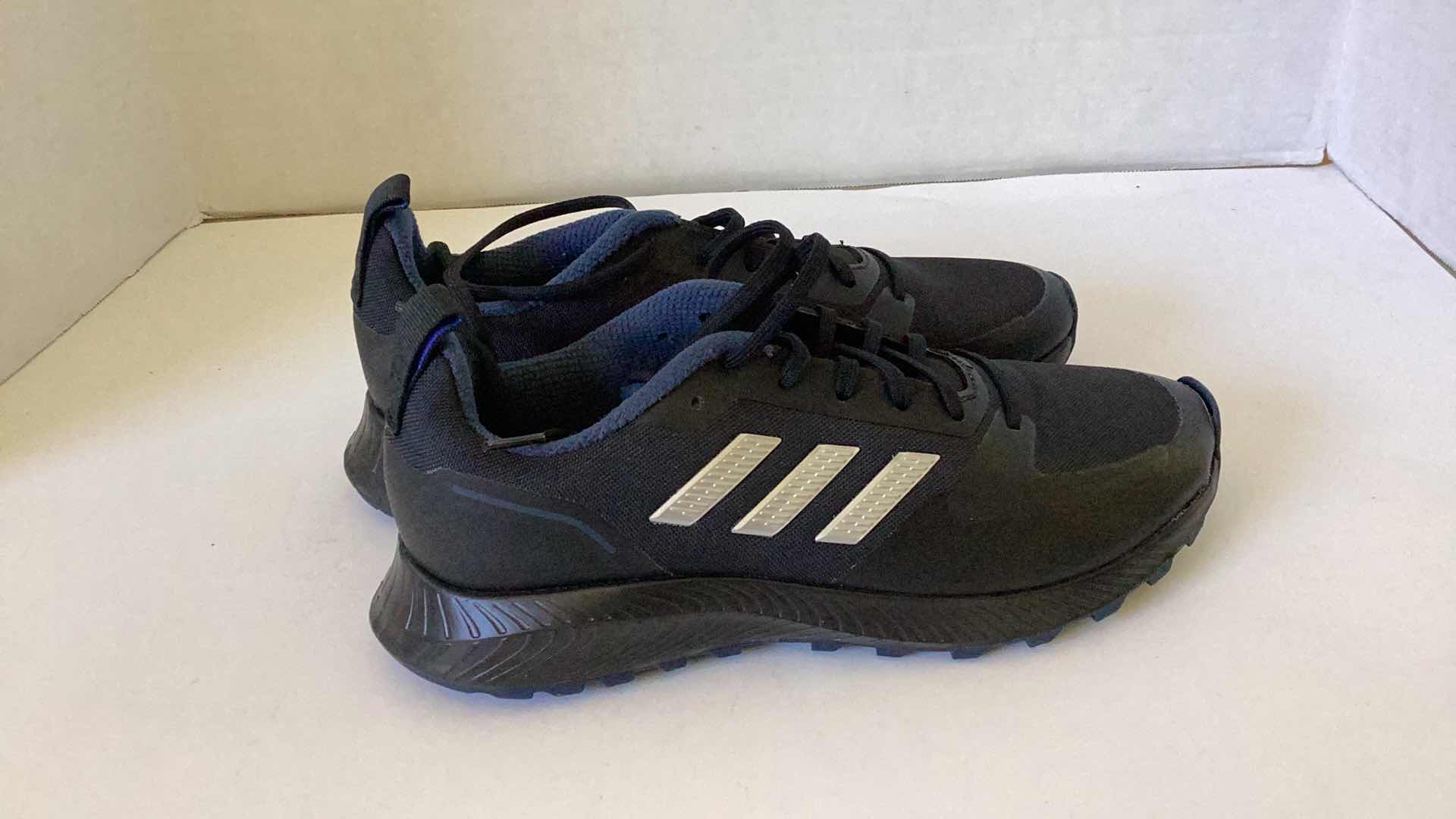 Photo 1 of ADIDAS MEN SHOES SIZE 6.5