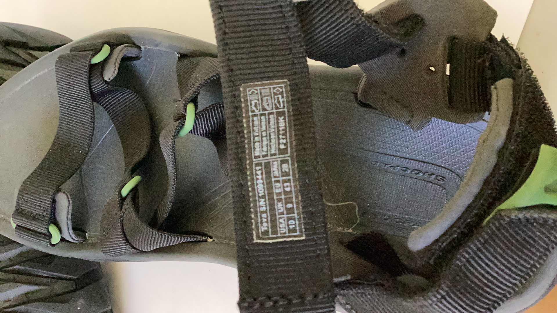 Photo 1 of MERRELL MEN SANDAL SIZE 10