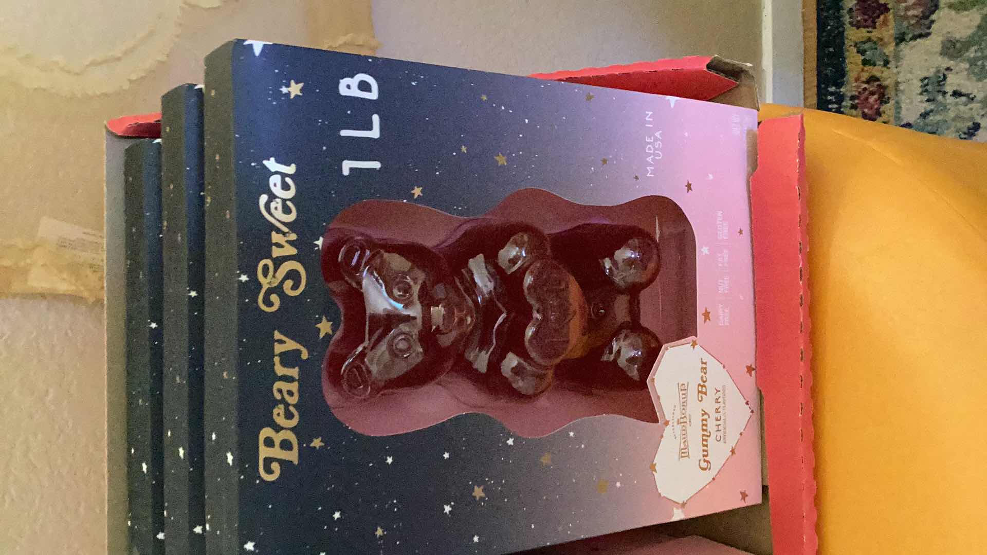 Photo 1 of 6 PCS LIMITED EDITION GUMMY BEAR BEARY SWEET 1Lb