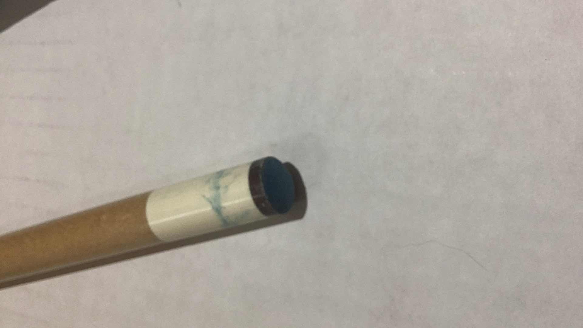 Photo 1 of MALI 58” BREAKDOWNABLE POOL CUE WITH CASE