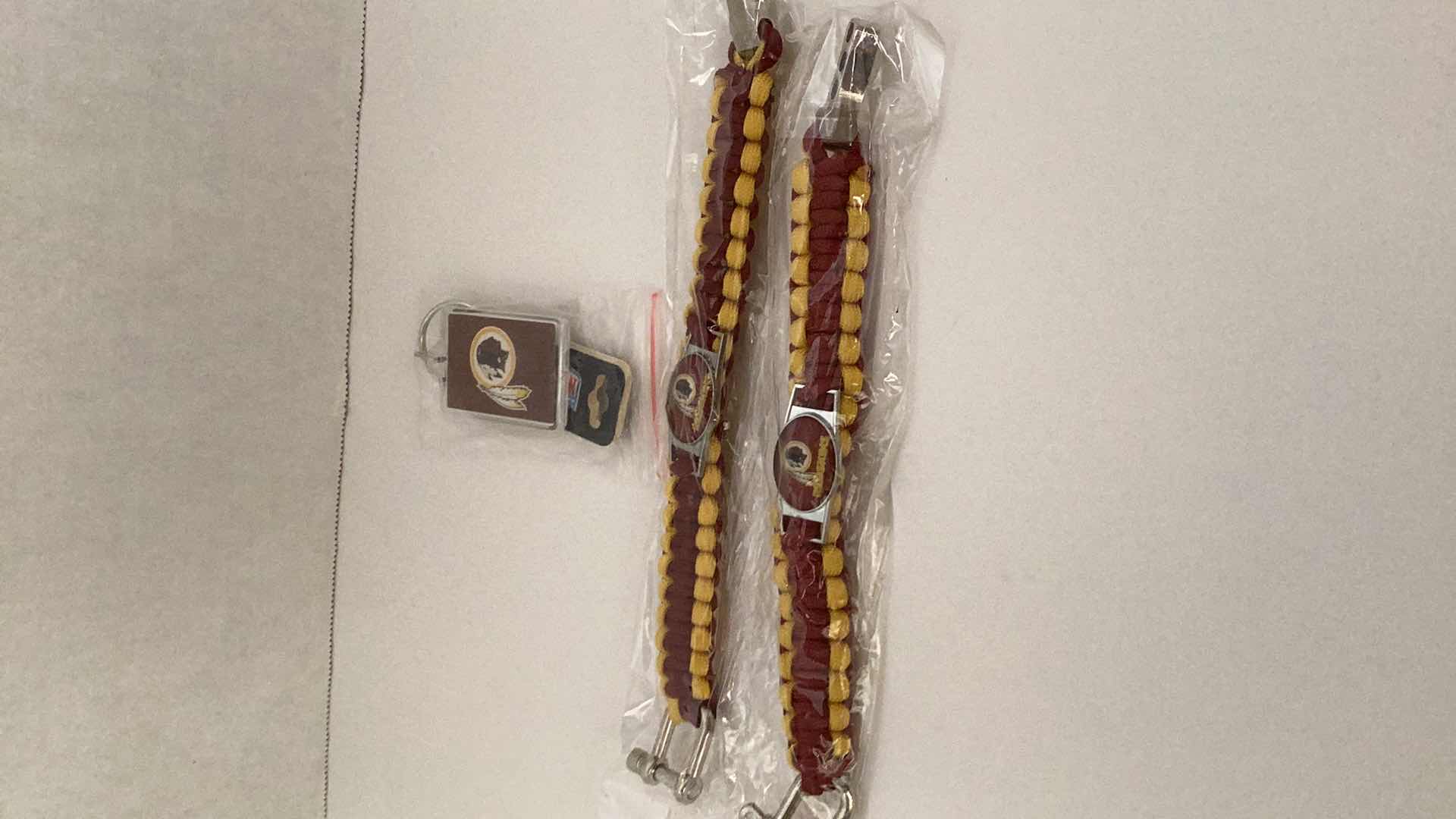 Photo 1 of FOOTBALL WASHINGTON REDSKINS BRACELETS AND KEYCHAIN