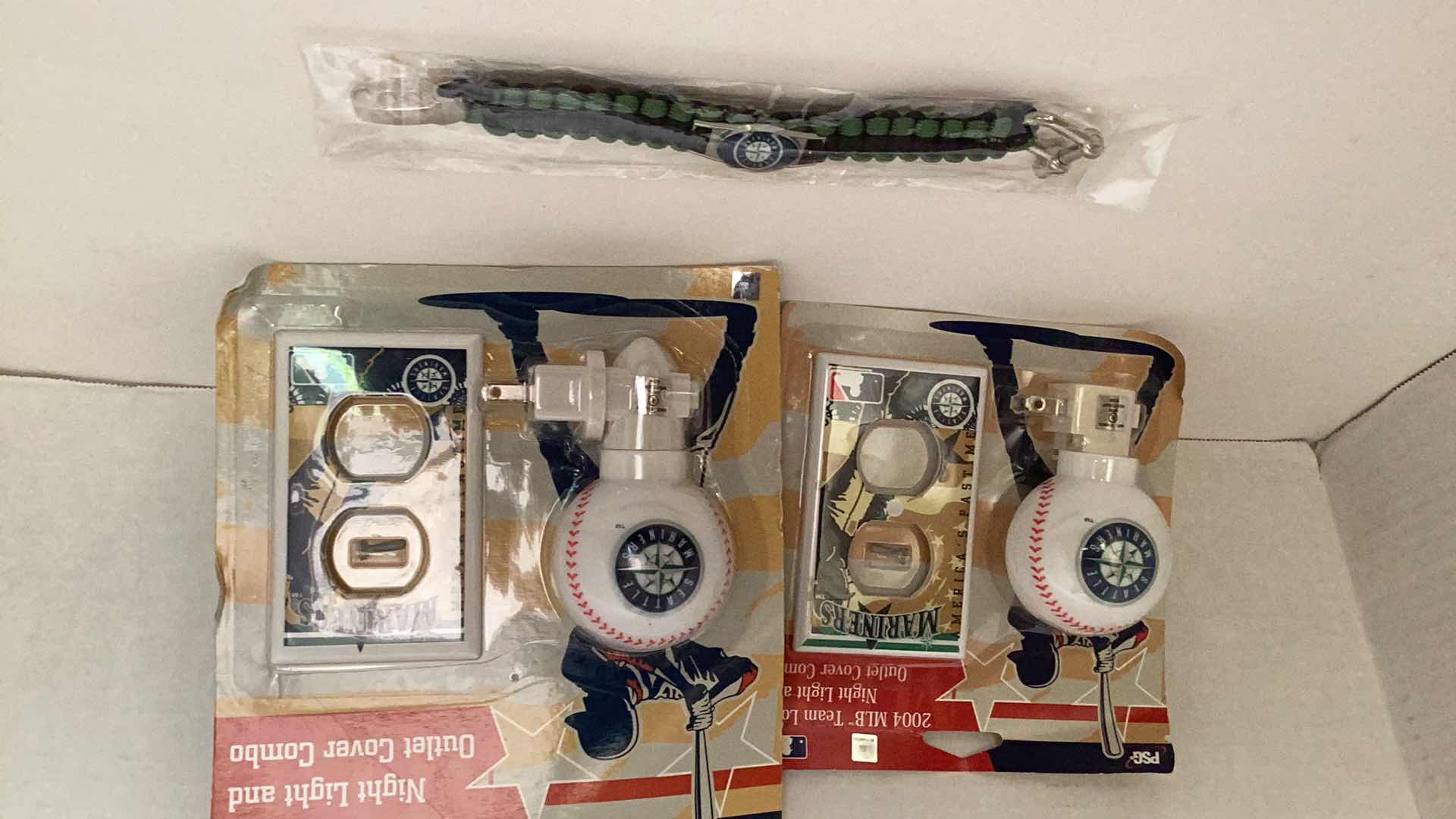 Photo 1 of BASEBALL SEATTLE MARINERS FANPACK