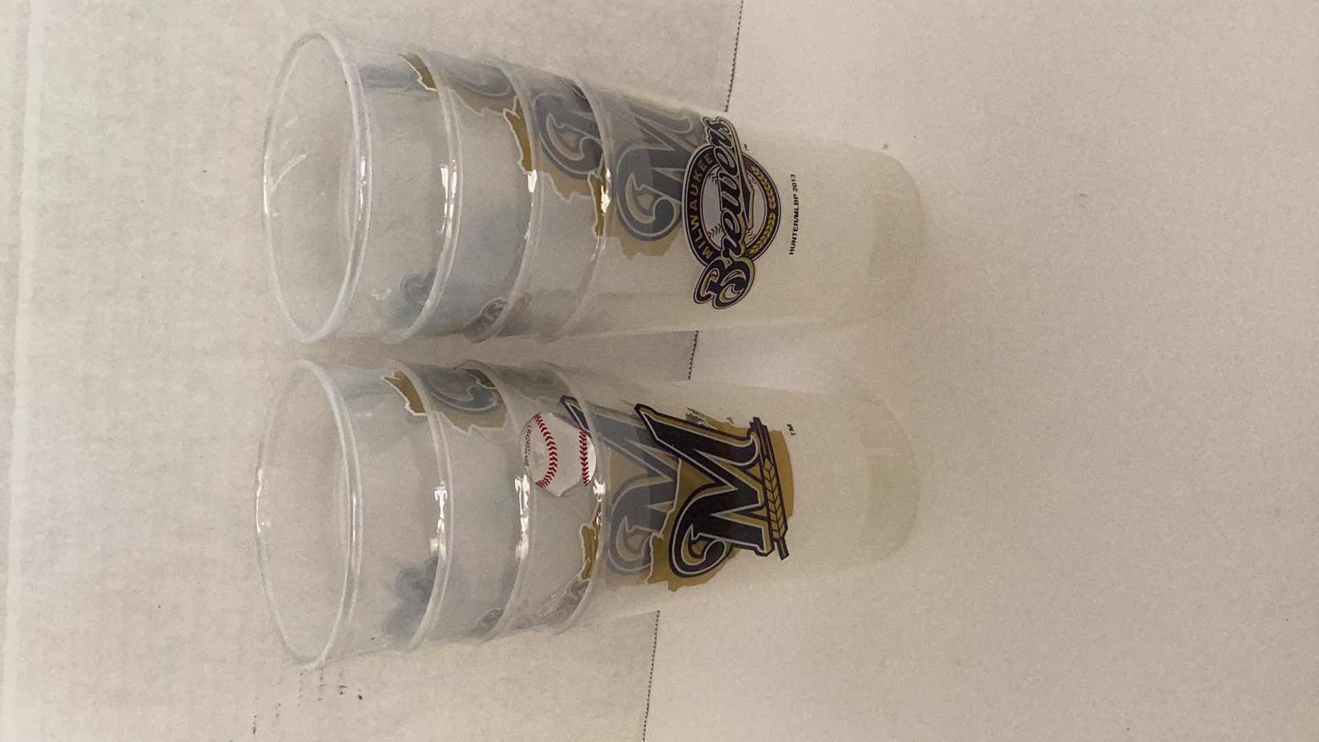 Photo 1 of BASEBALL MILWAUKEE BREWERS FANPACK