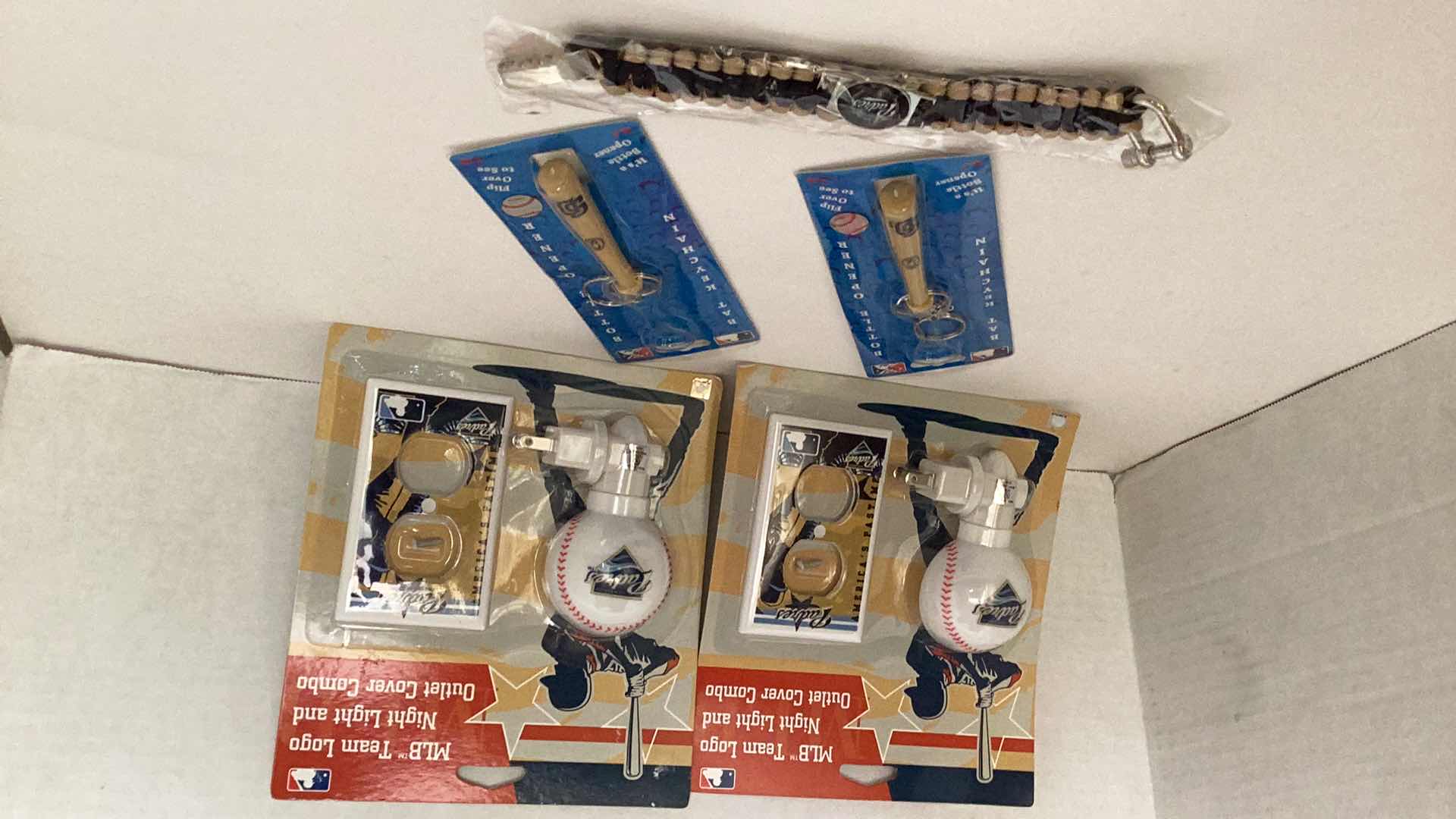 Photo 1 of BASEBALL SAN DIEGO PADRES FANPACK