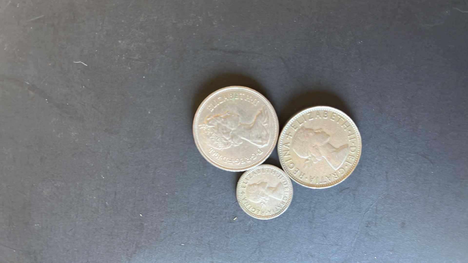 Photo 1 of ENGLAND SET OF 3 COINS