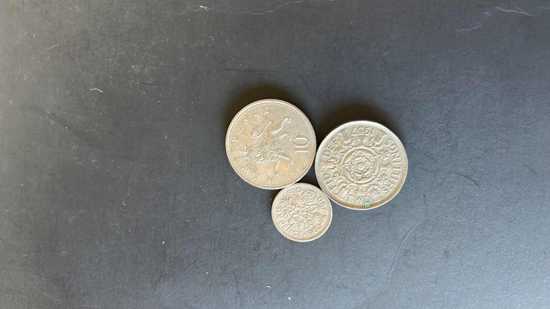 Photo 1 of ENGLAND SET OF 3 COINS