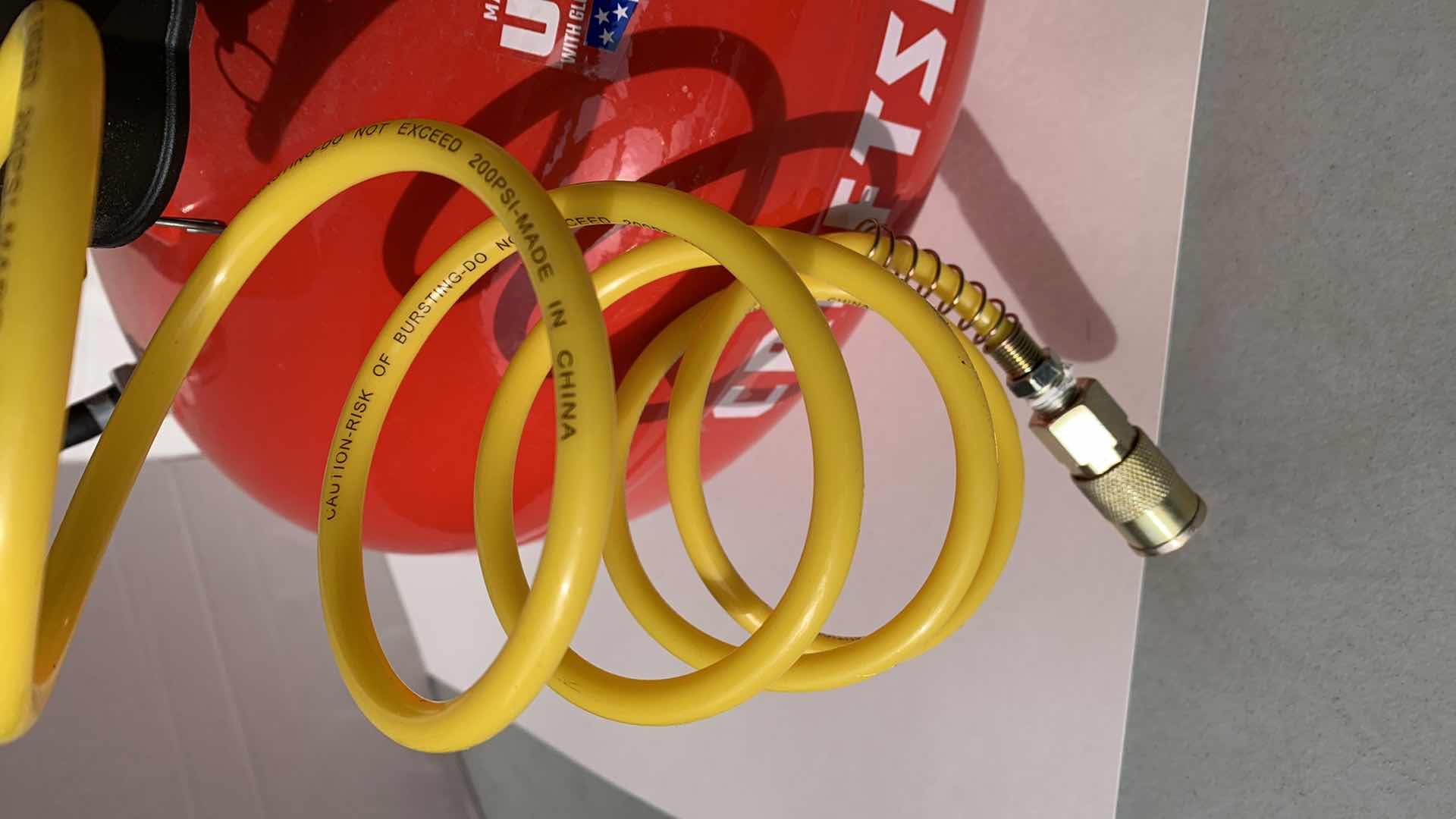 Photo 1 of CRAFTSMAN 150 PSI 6 GALLON MAINTENANCE FREE AIR PUMP AND TIRE INFLATION TIP.