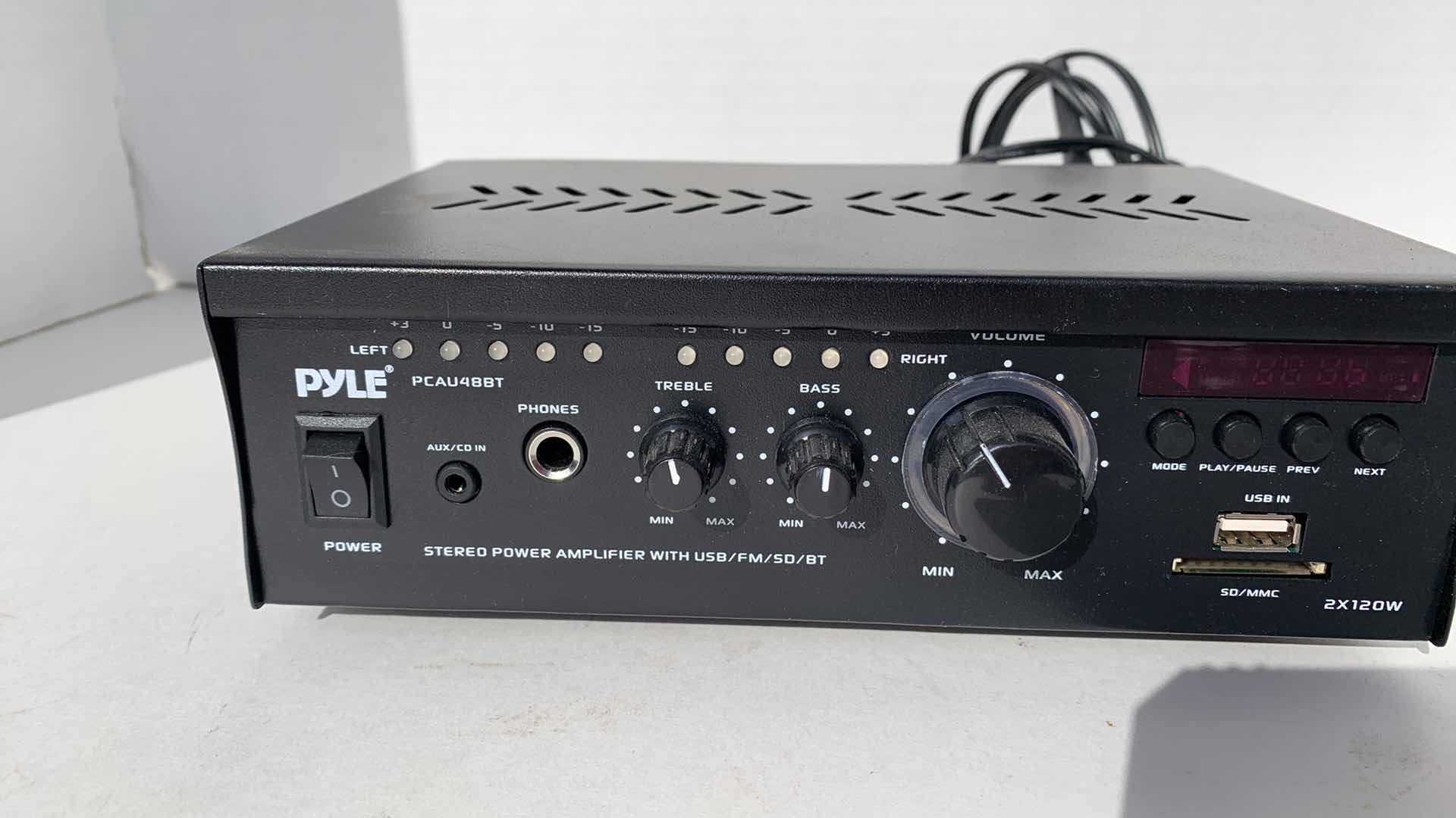 Photo 1 of PYLE BLUETOOTH PCAU48BT 2 X 120 WATT AMPLIFIER