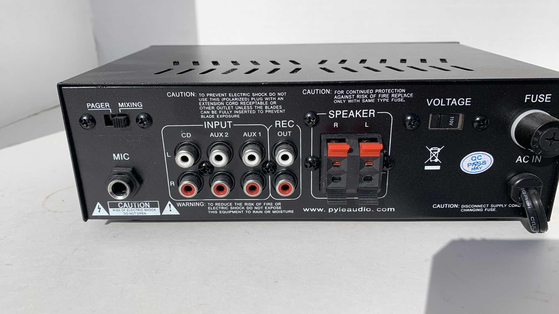 Photo 1 of PYLE PTAU45 2 X 120 WATT AMPLIFIER 