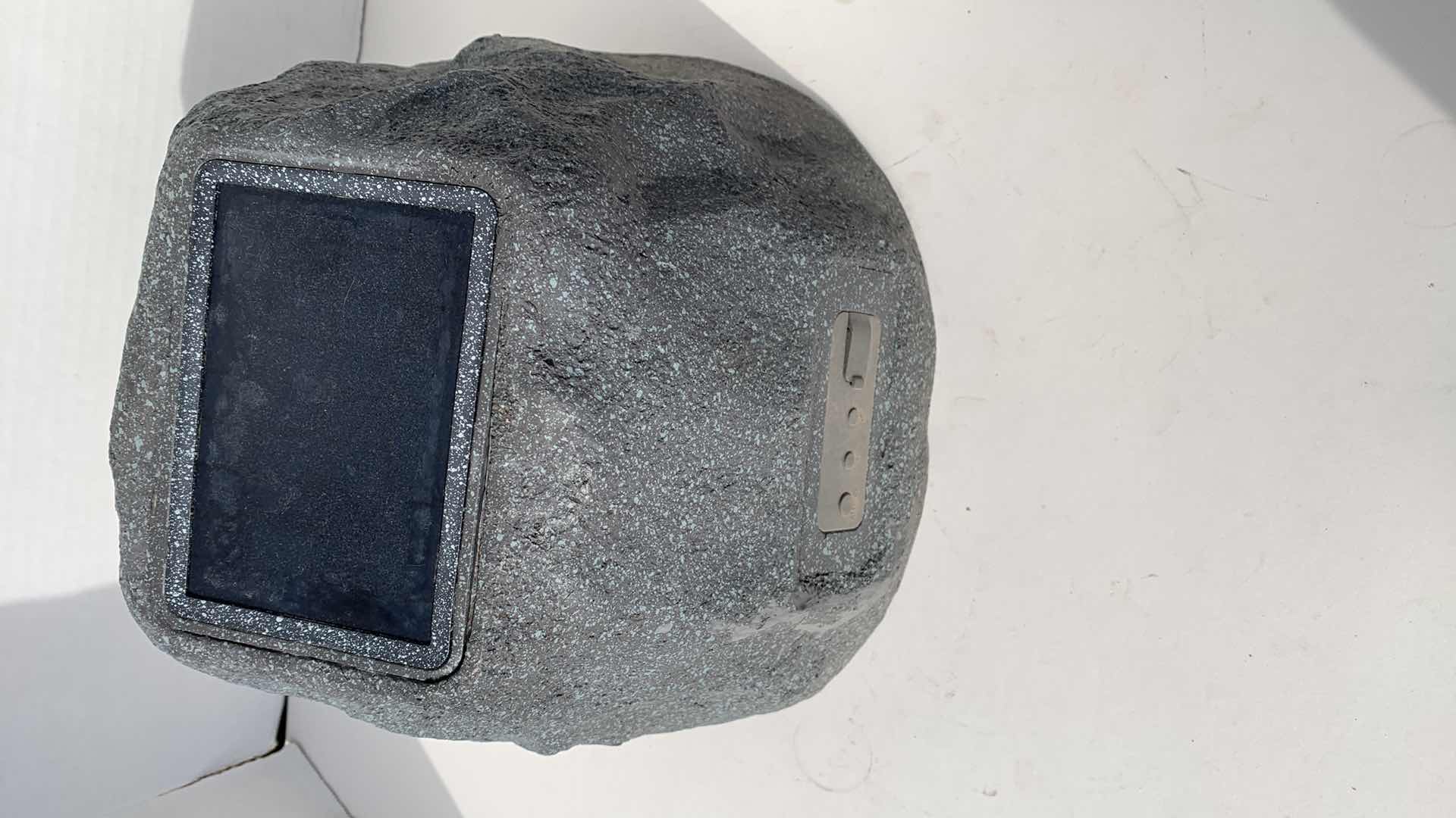 Photo 1 of ION AUDIO SOLAR ROCK MULTI-SYNC SOLAR RECHARGEABLE OUTDOOR BLUETOOTH SPEAKER