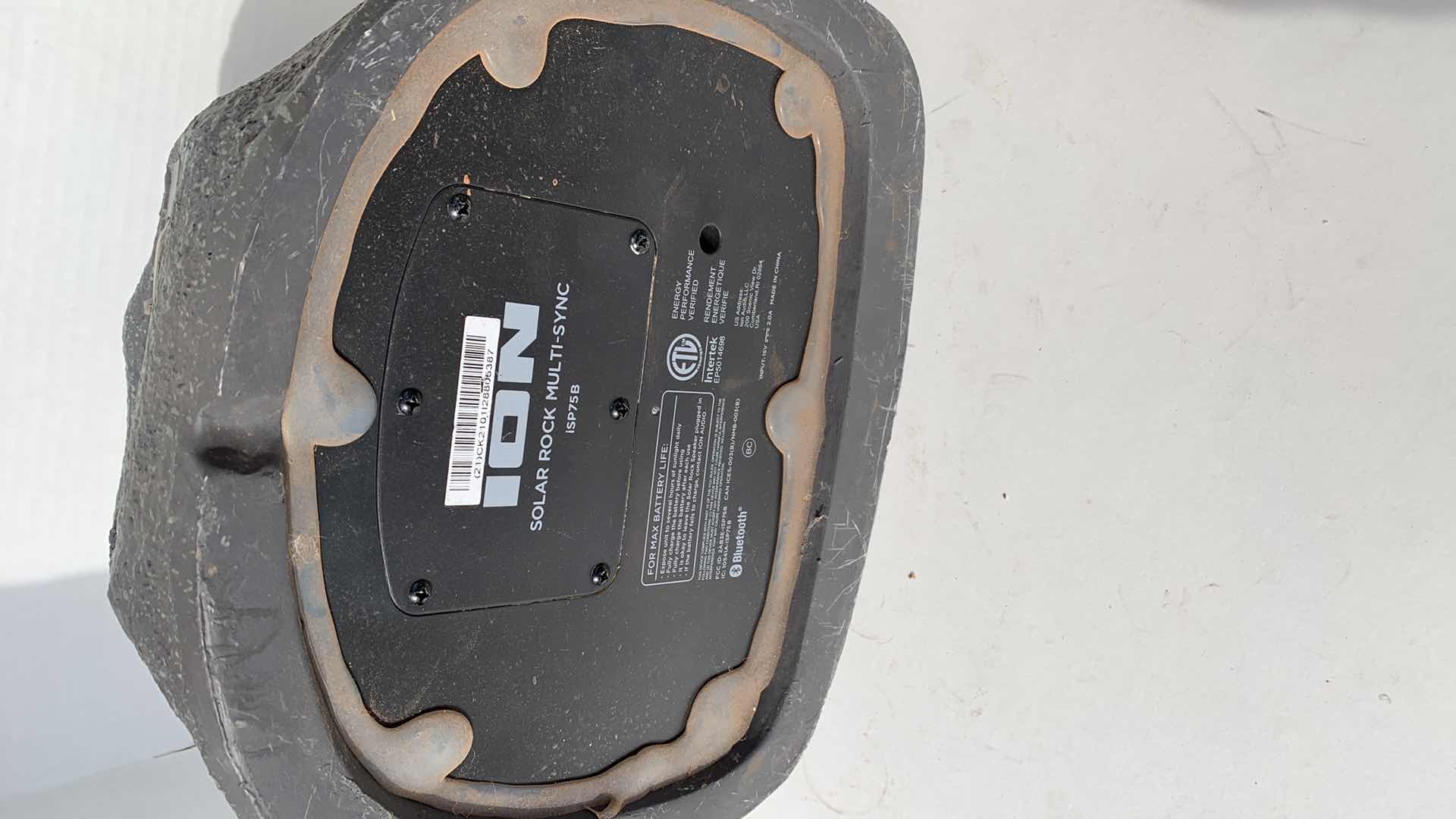 Photo 3 of ION AUDIO SOLAR ROCK MULTI-SYNC SOLAR RECHARGEABLE OUTDOOR BLUETOOTH SPEAKER