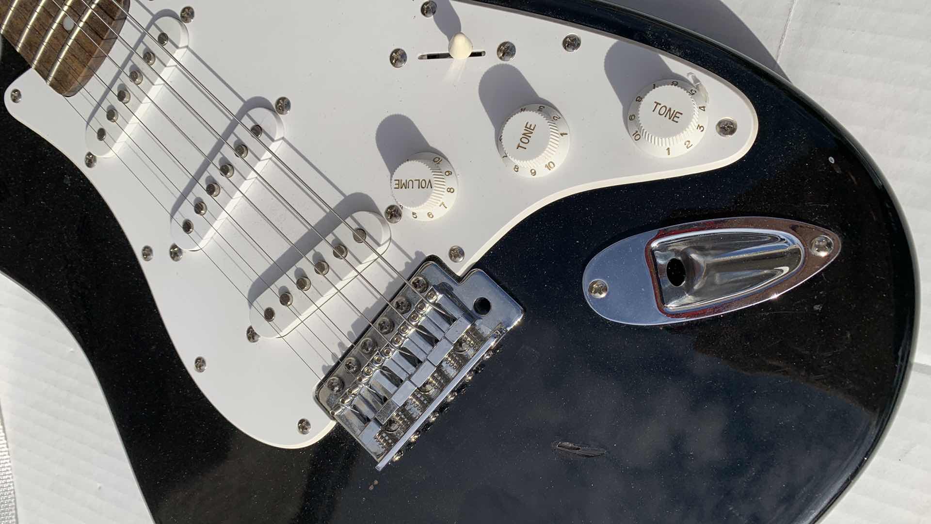 Photo 1 of FENDER SQUIRE STRAT GUITAR