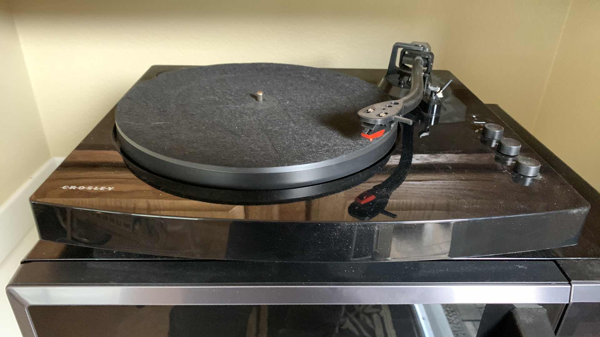 Photo 1 of CROSLEY LP PLAYER
