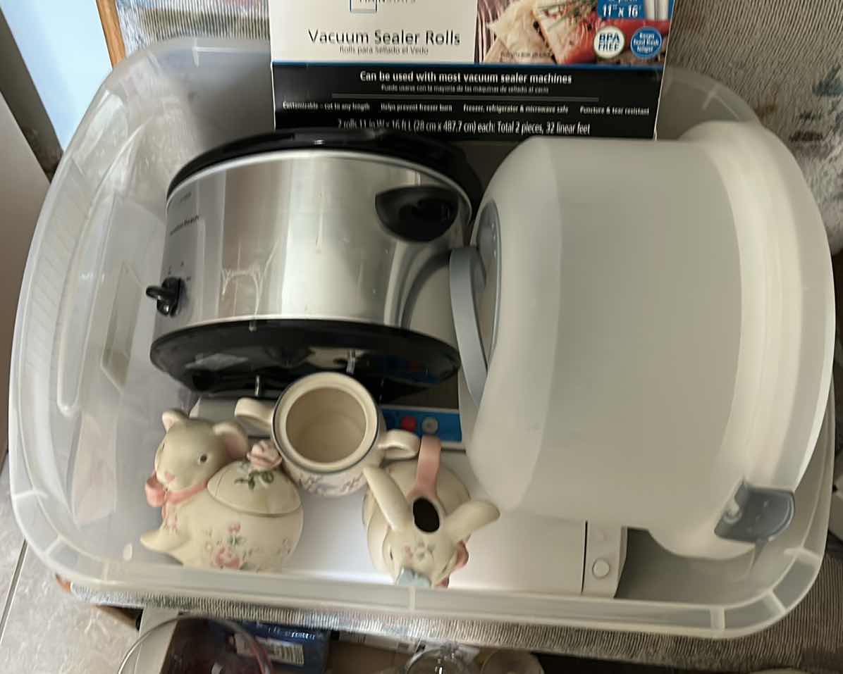 Photo 1 of KITCHEN ACCESSORIES