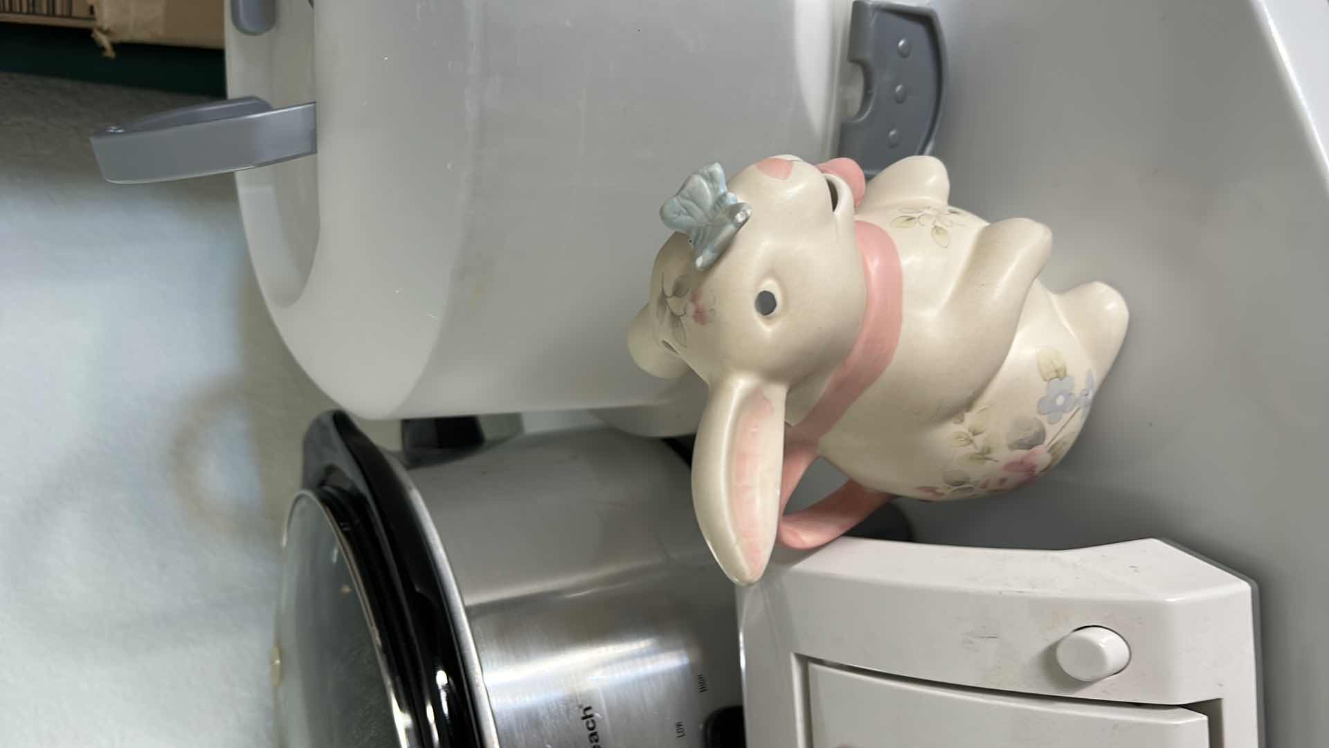 Photo 1 of KITCHEN ACCESSORIES