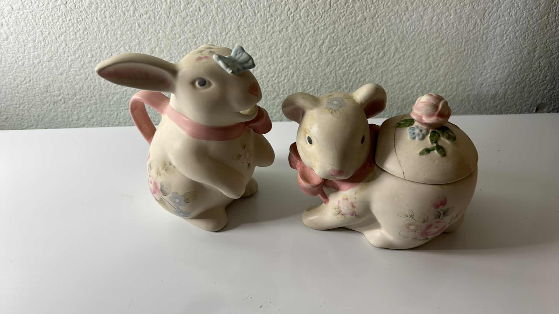 Photo 1 of KITCHEN ACCESSORIES