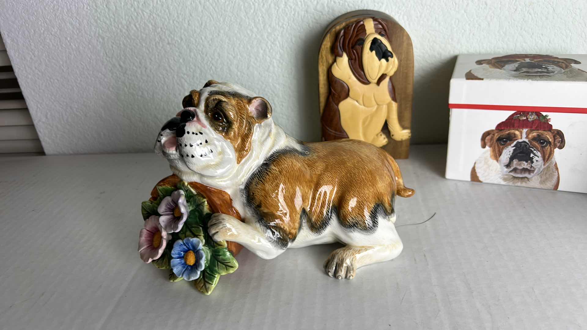 Photo 4 of DOG DECOR