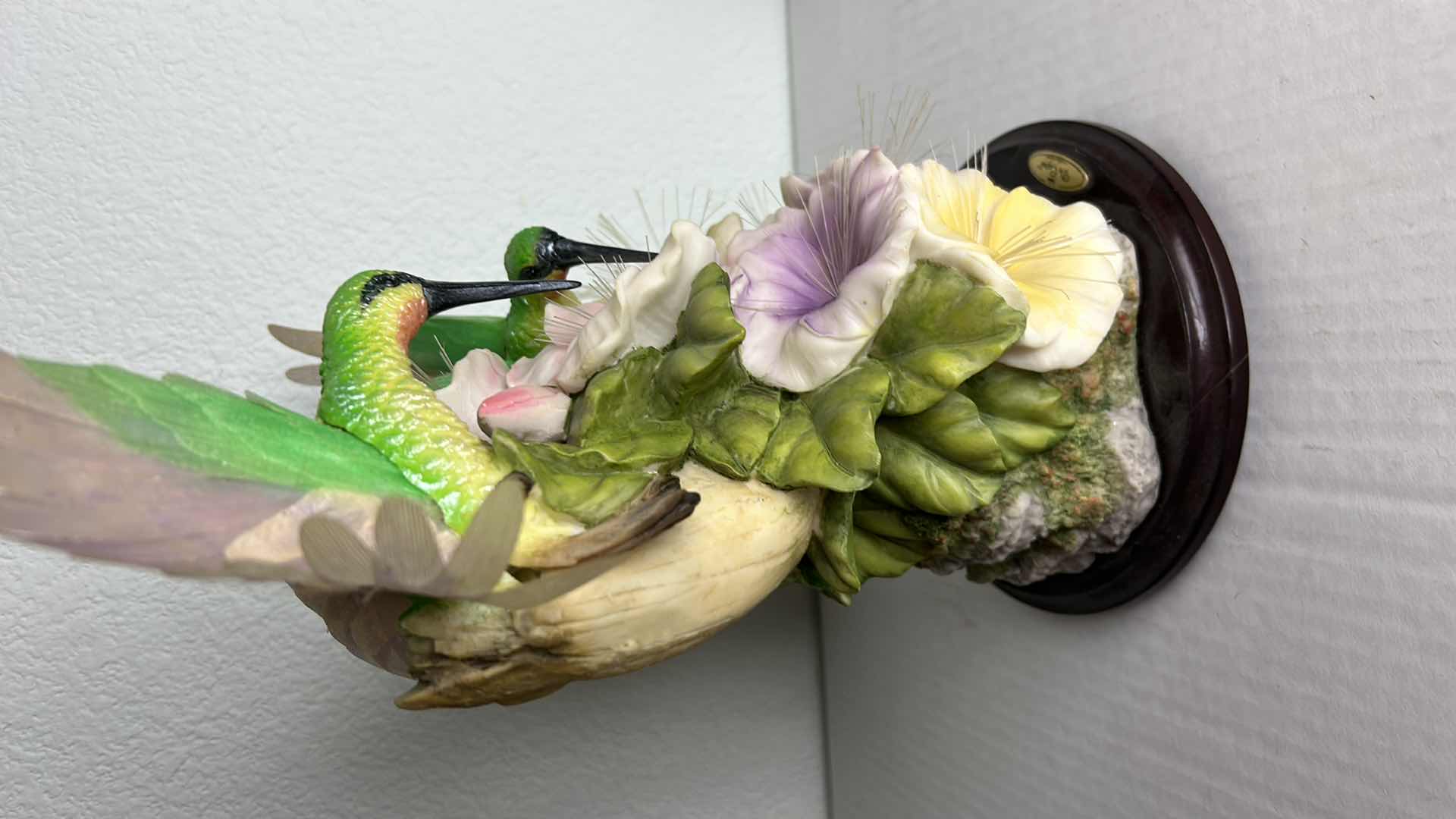 Photo 5 of **MISSING POWER CORD** DE CAPOLI COLLECTION HUMMINGBIRDS FIGURINE RESIN FIBRE OPTICAL H 14”