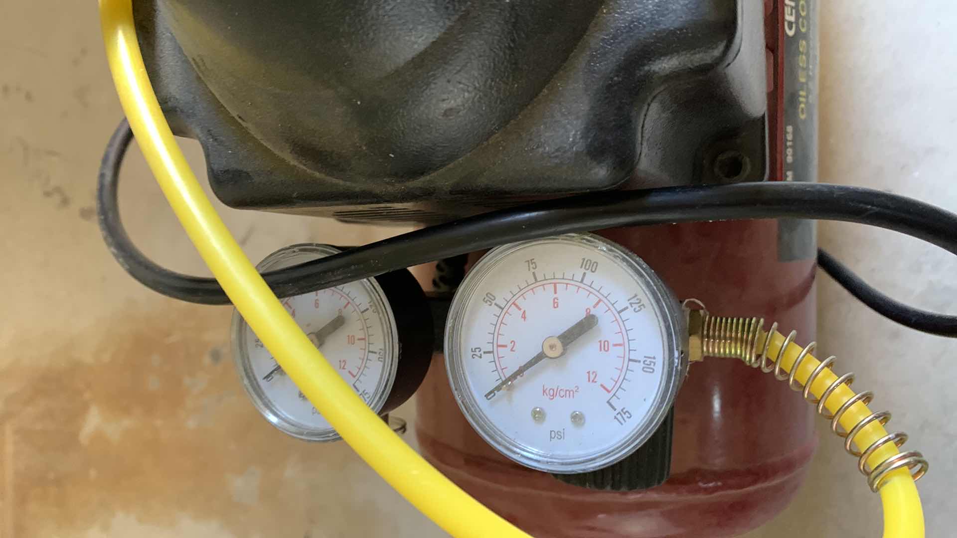 Photo 1 of CENTRAL PNEUMATIC OILESS AIR COMPRESSOR 3 GALLON
