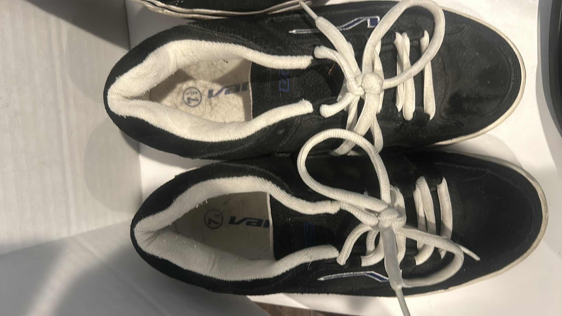 Photo 1 of MENS SHOE ASSORTMENT, VANS AND MORE SIZE ( VANS 7.5, 8,5, 13 BLACK DRESS SHOES  9, 9.5)